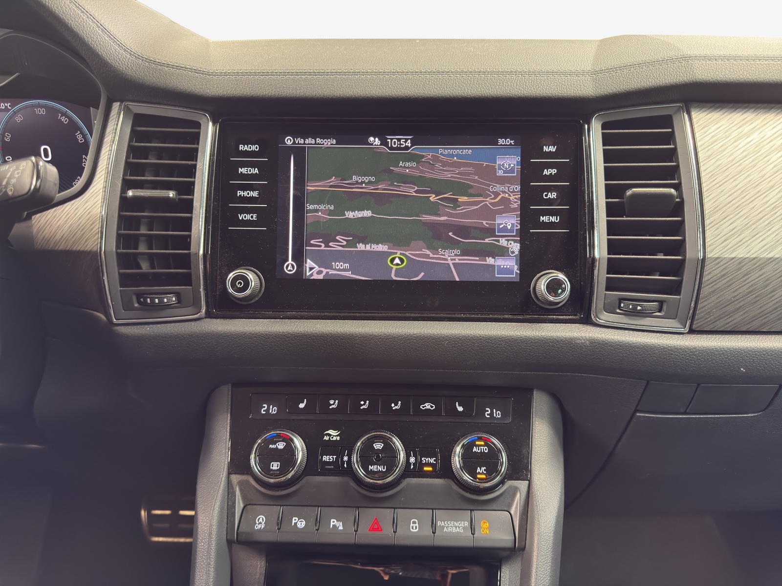 SKODA Kodiaq 2.0 TDI CR Style 4x4 DSG-image-10