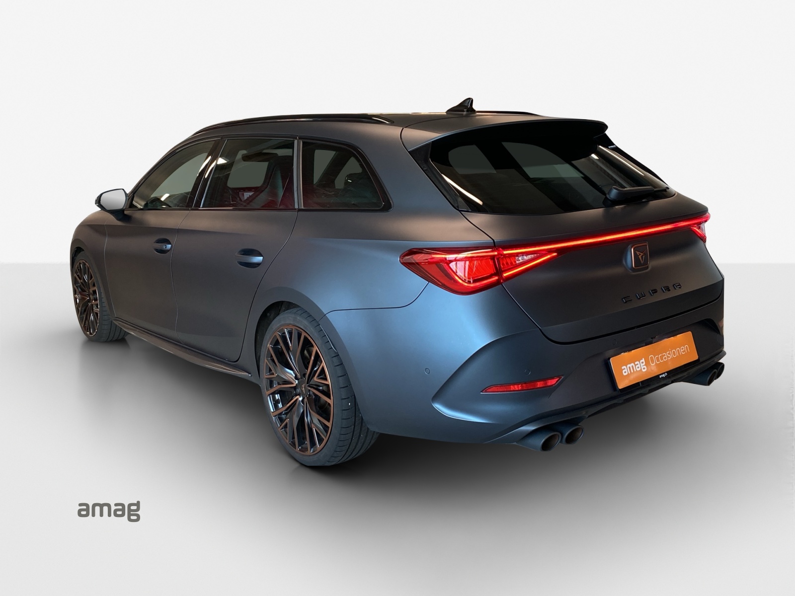CUPRA LEON ST 2.0 TSI VZ CUP DSG 4Drive-image-2
