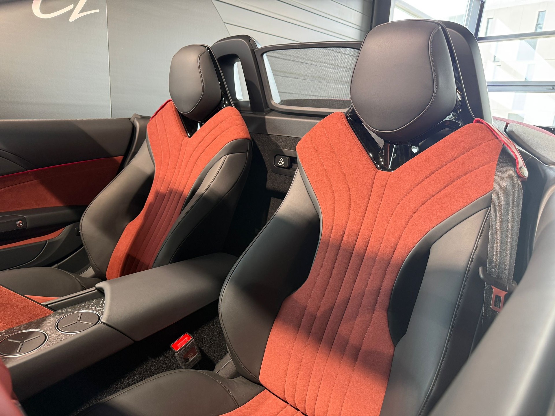 MG Cyberster 77kWh 4WD-image-7