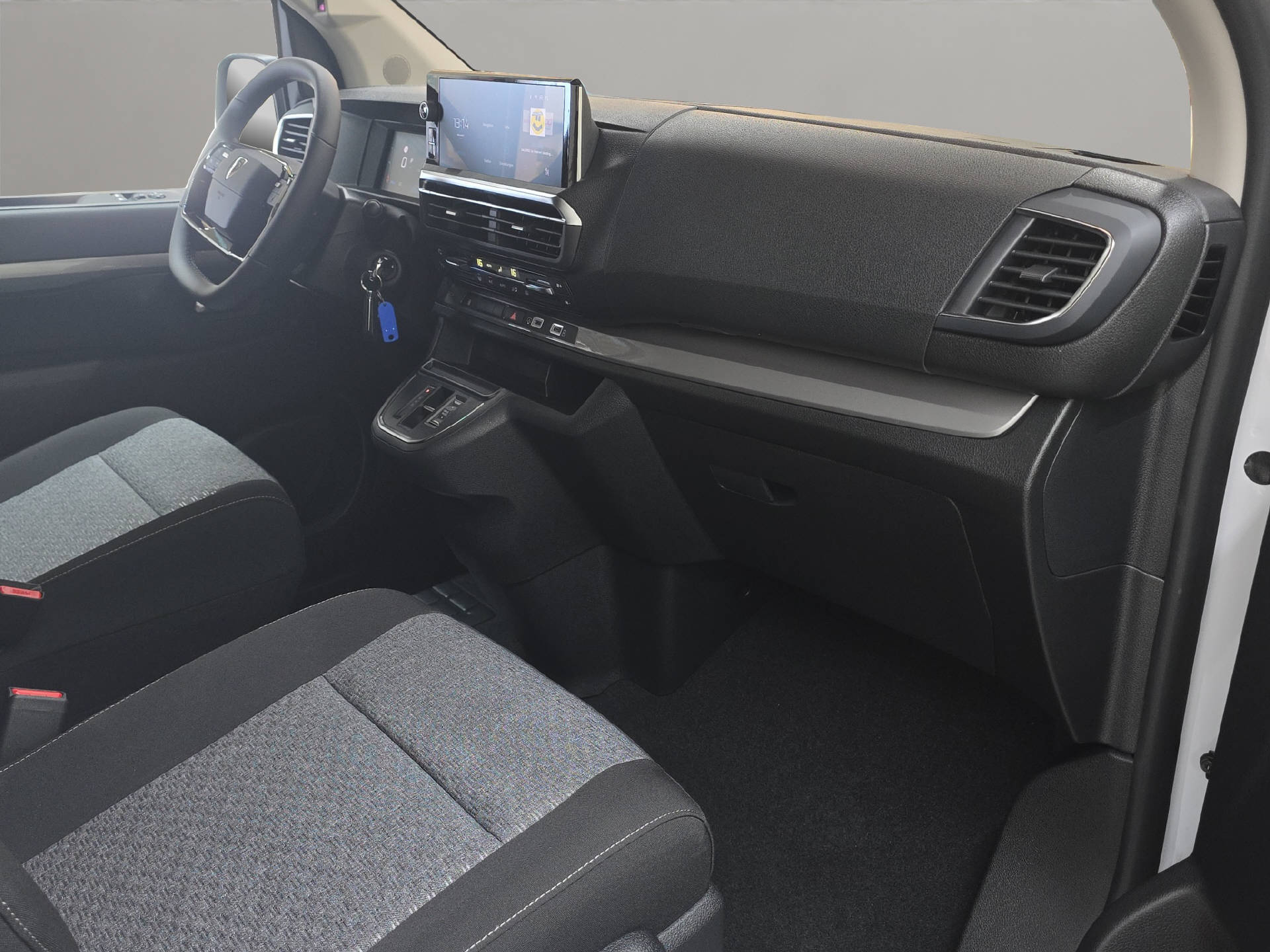 PEUGEOT Traveller Standard 2.2 BlueHDi 180 Family Edition S/S-image-11