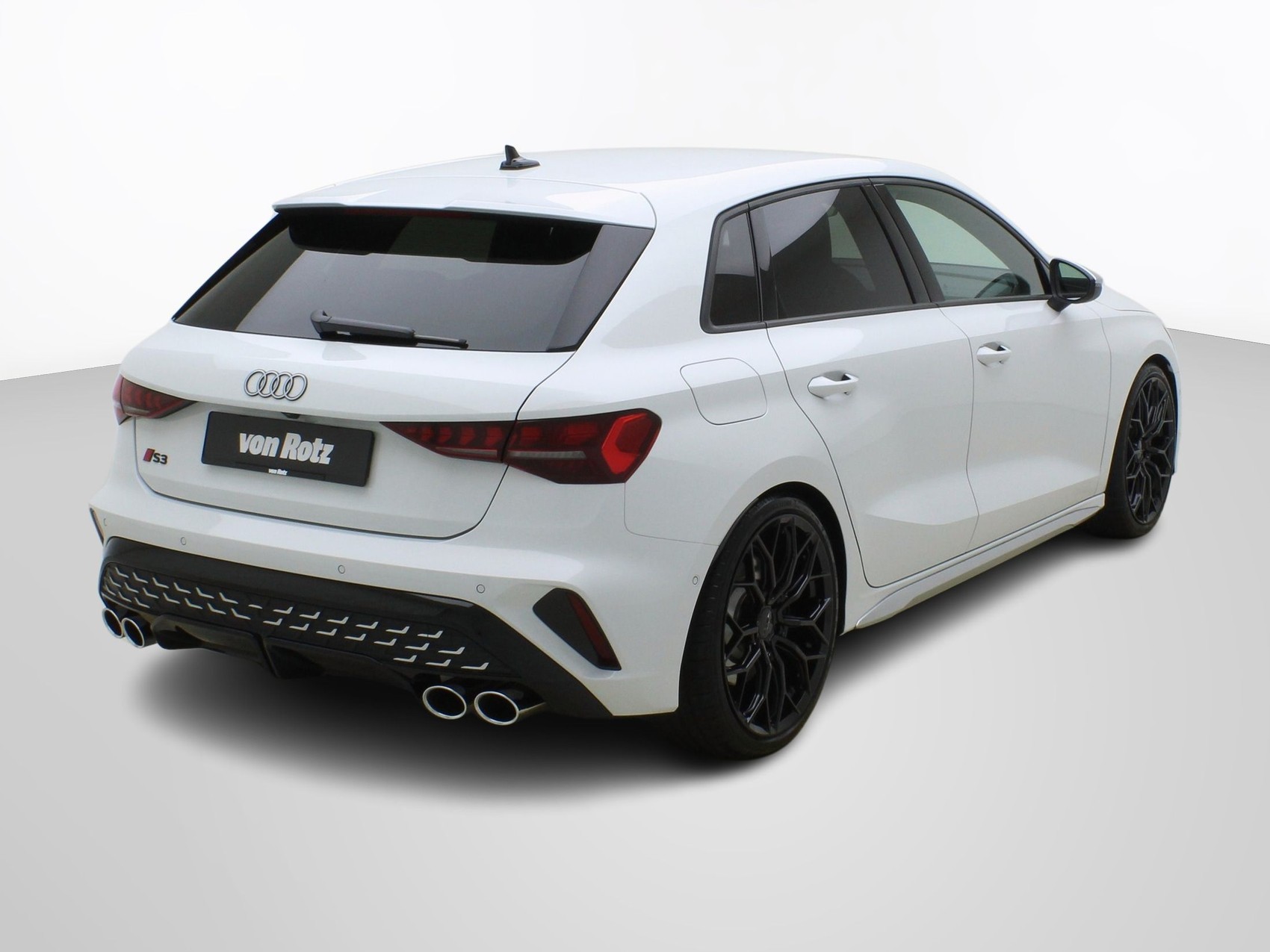 AUDI S3 Sportback 2.0 T FSI quattro S-Tronic-image-4