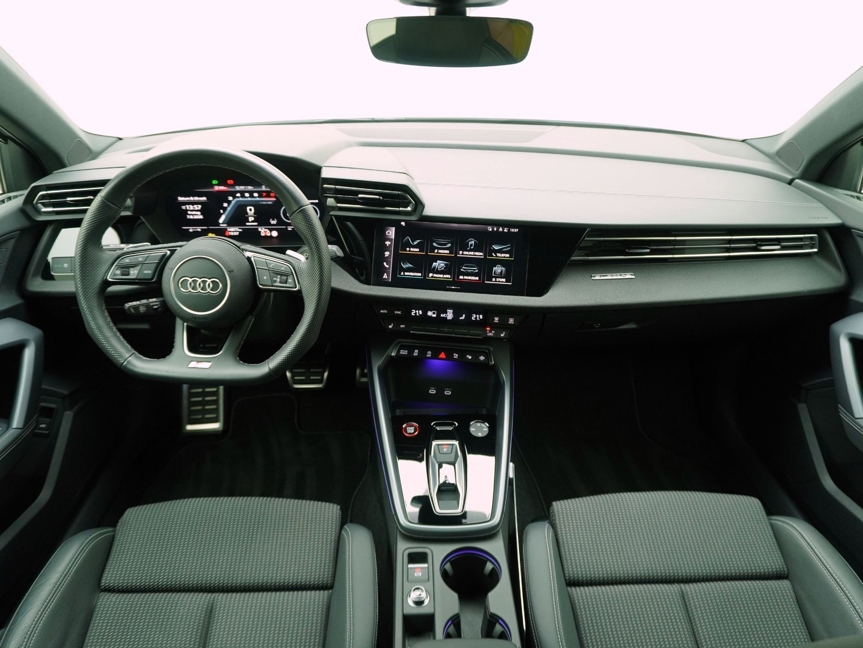 AUDI S3 Sportback 2.0 T FSI quattro S-Tronic-image-12