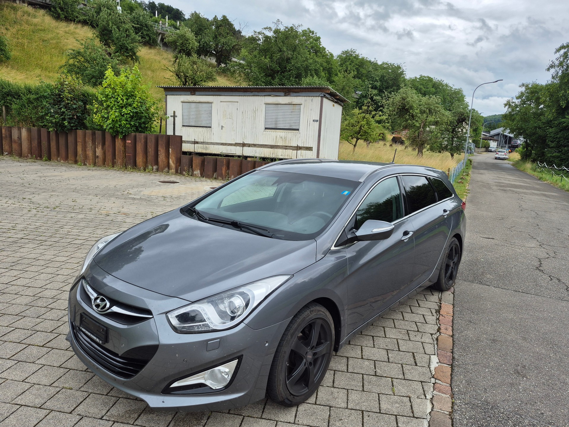 HYUNDAI i40 Wagon 1.7 CRDI Automatic-image-0