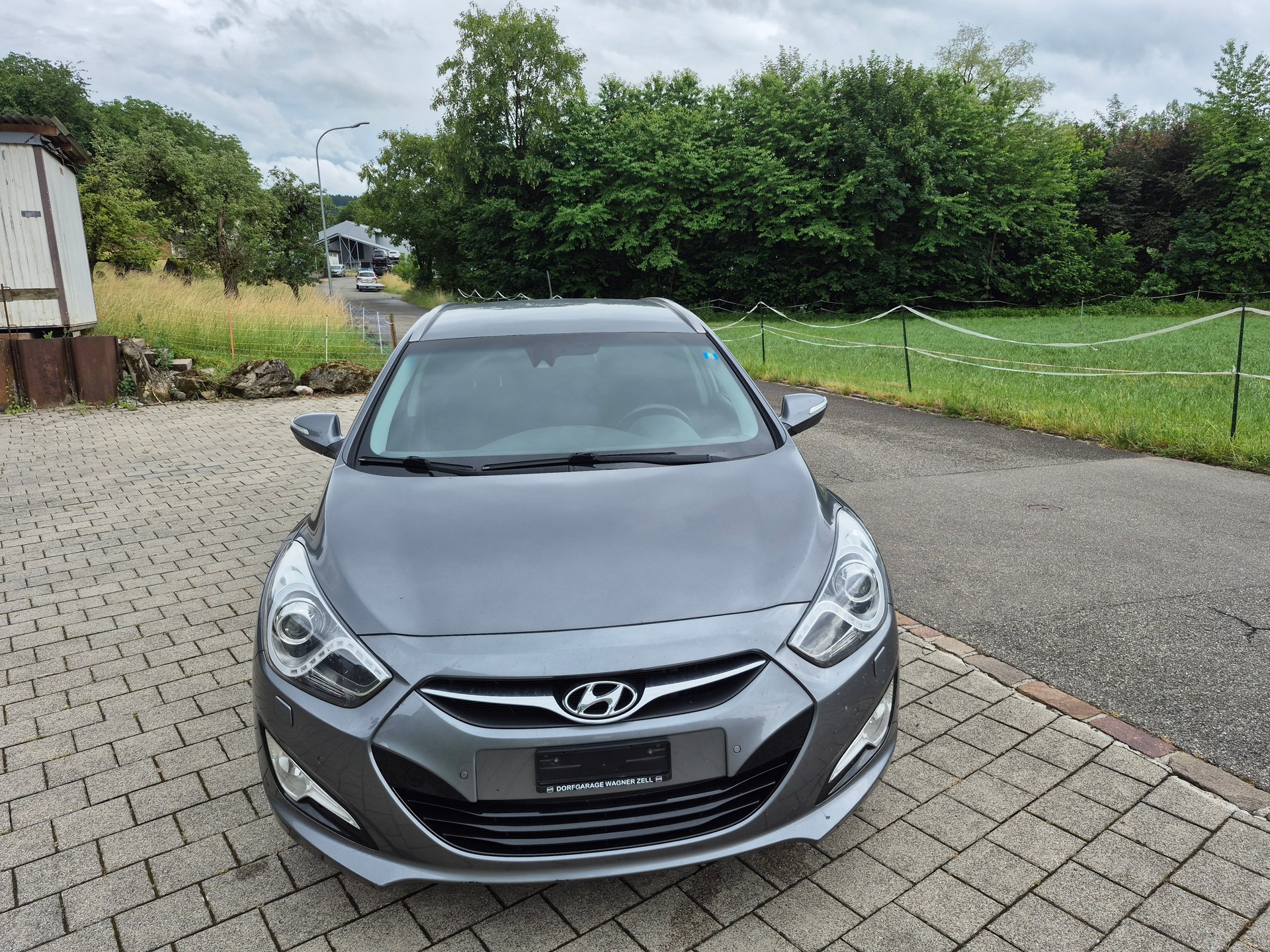 HYUNDAI i40 Wagon 1.7 CRDI Automatic-image-1