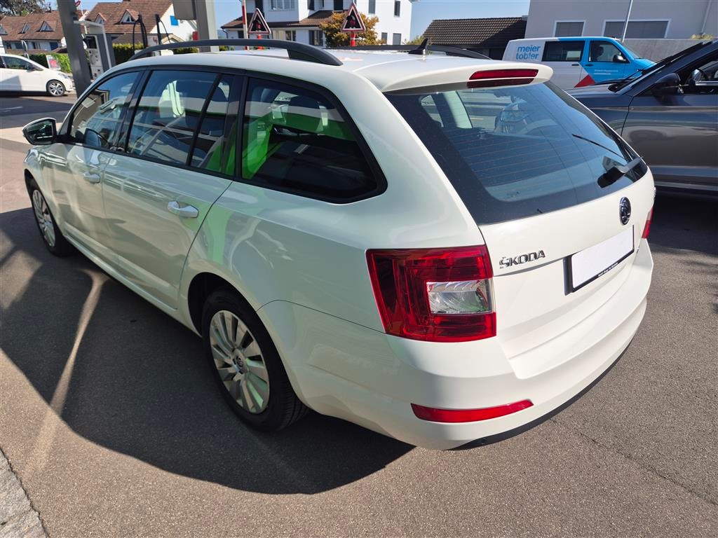 SKODA Octavia Combi 2.0 TDI Ambition 4x4 DSG-image-3
