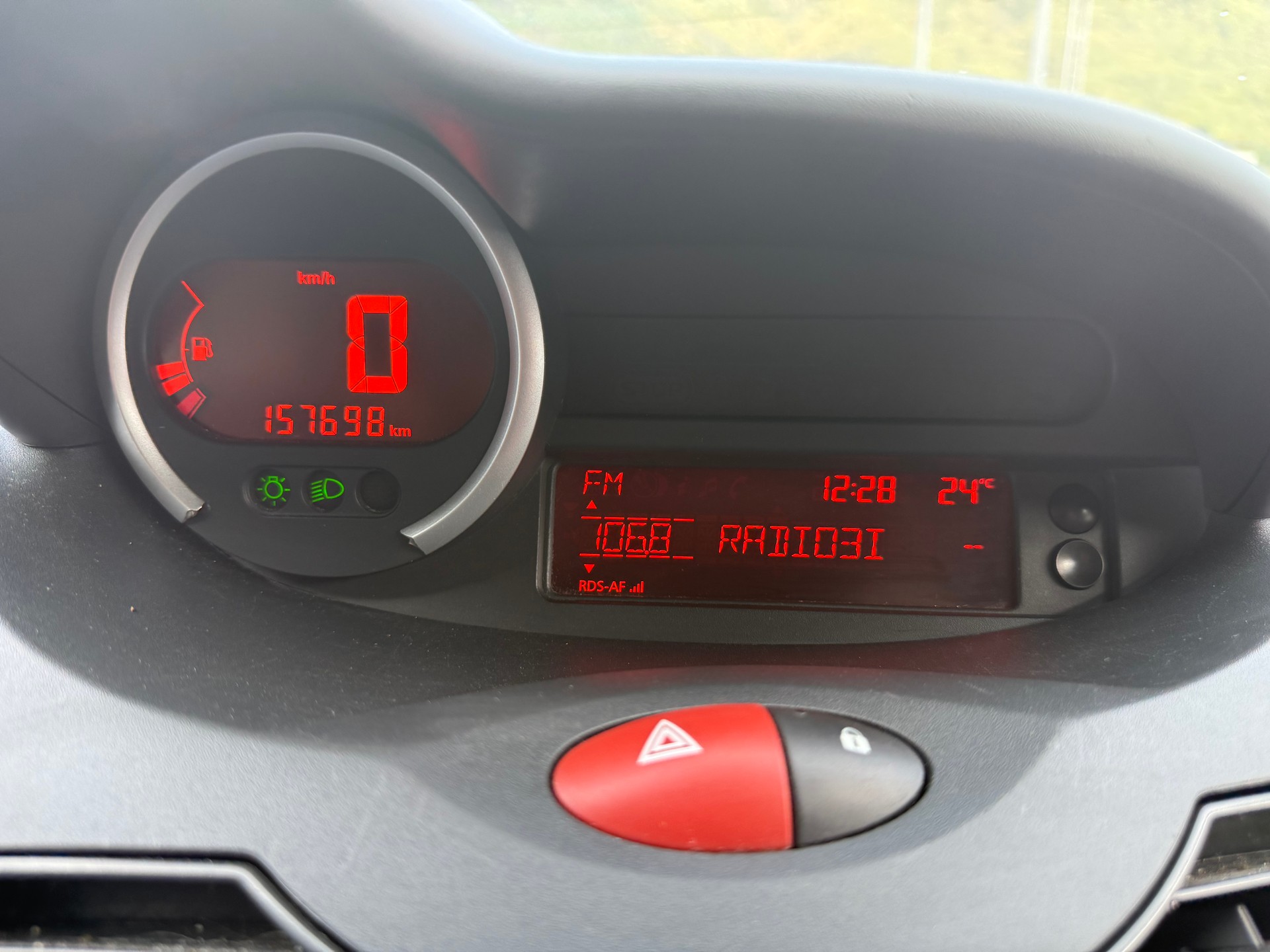 RENAULT Twingo 1.2 Expression-image-7