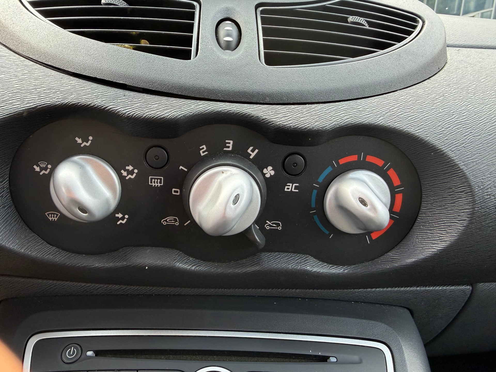 RENAULT Twingo 1.2 Expression-image-5