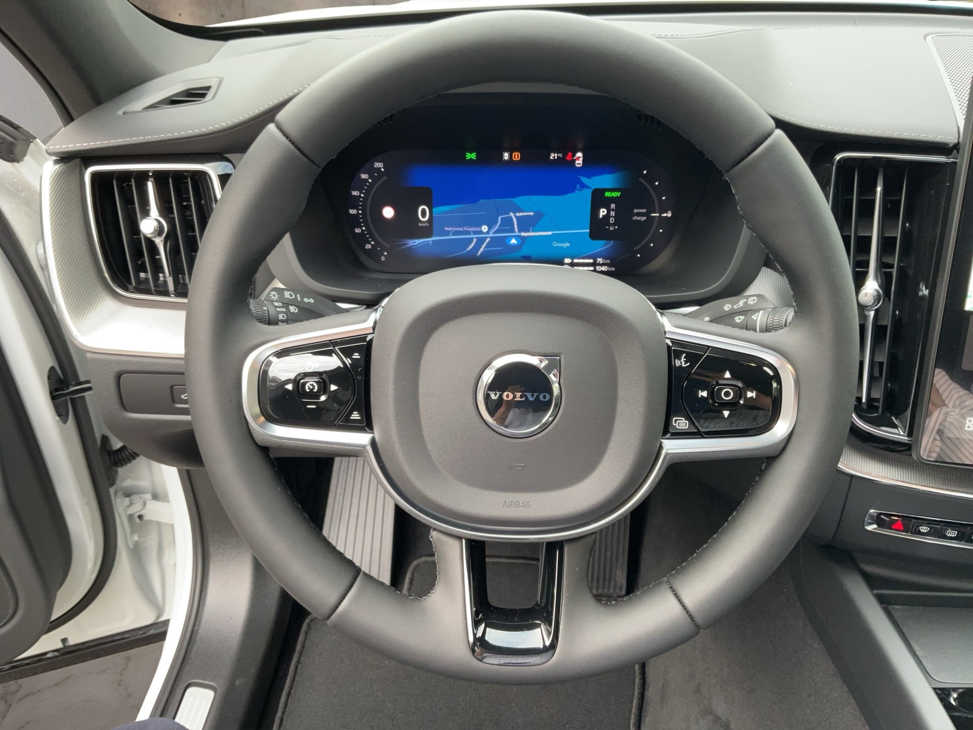 VOLVO XC60 2.0 T8 TE Black Edition eAWD-image-14