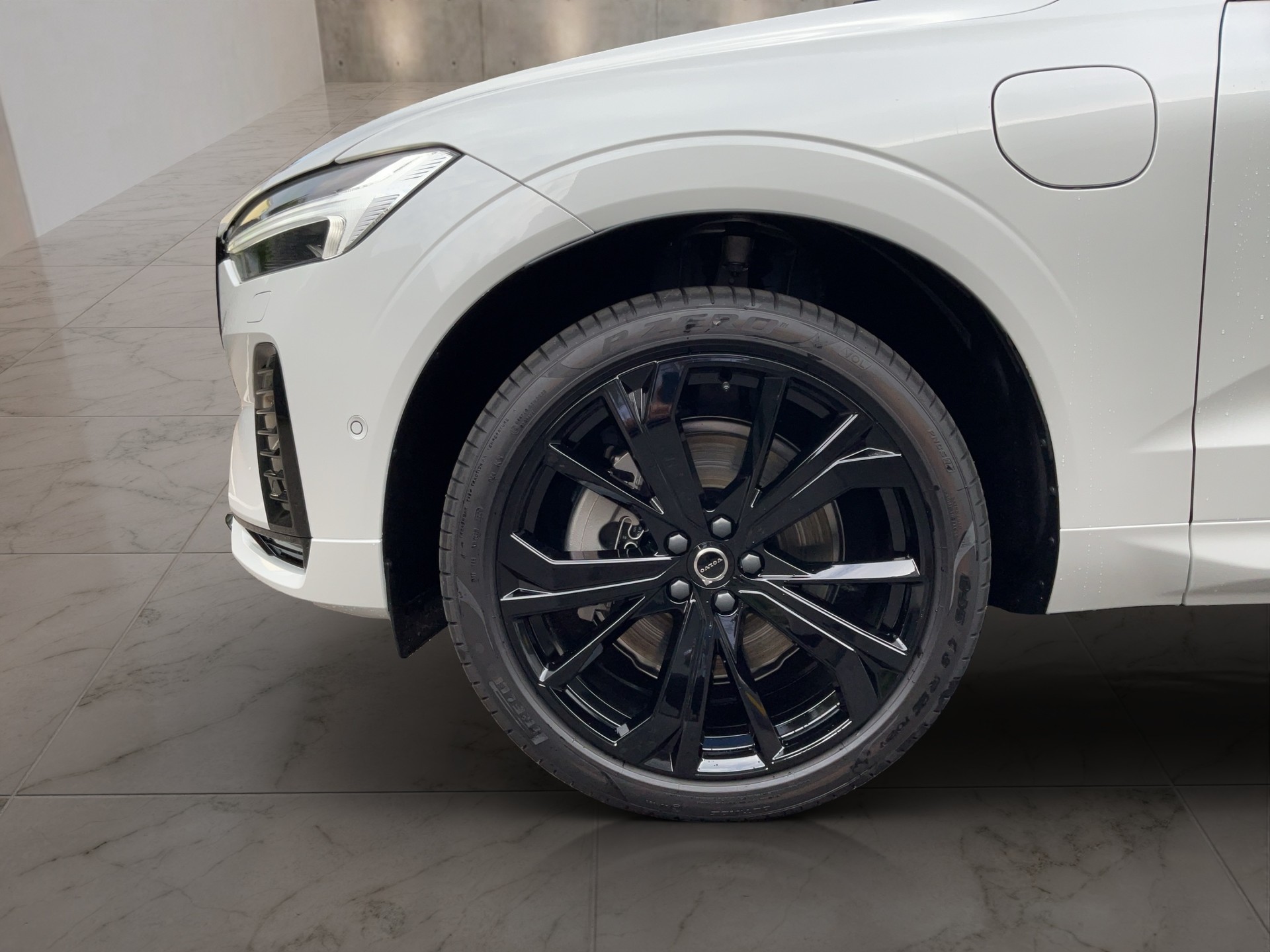 VOLVO XC60 2.0 T8 TE Black Edition eAWD-image-8