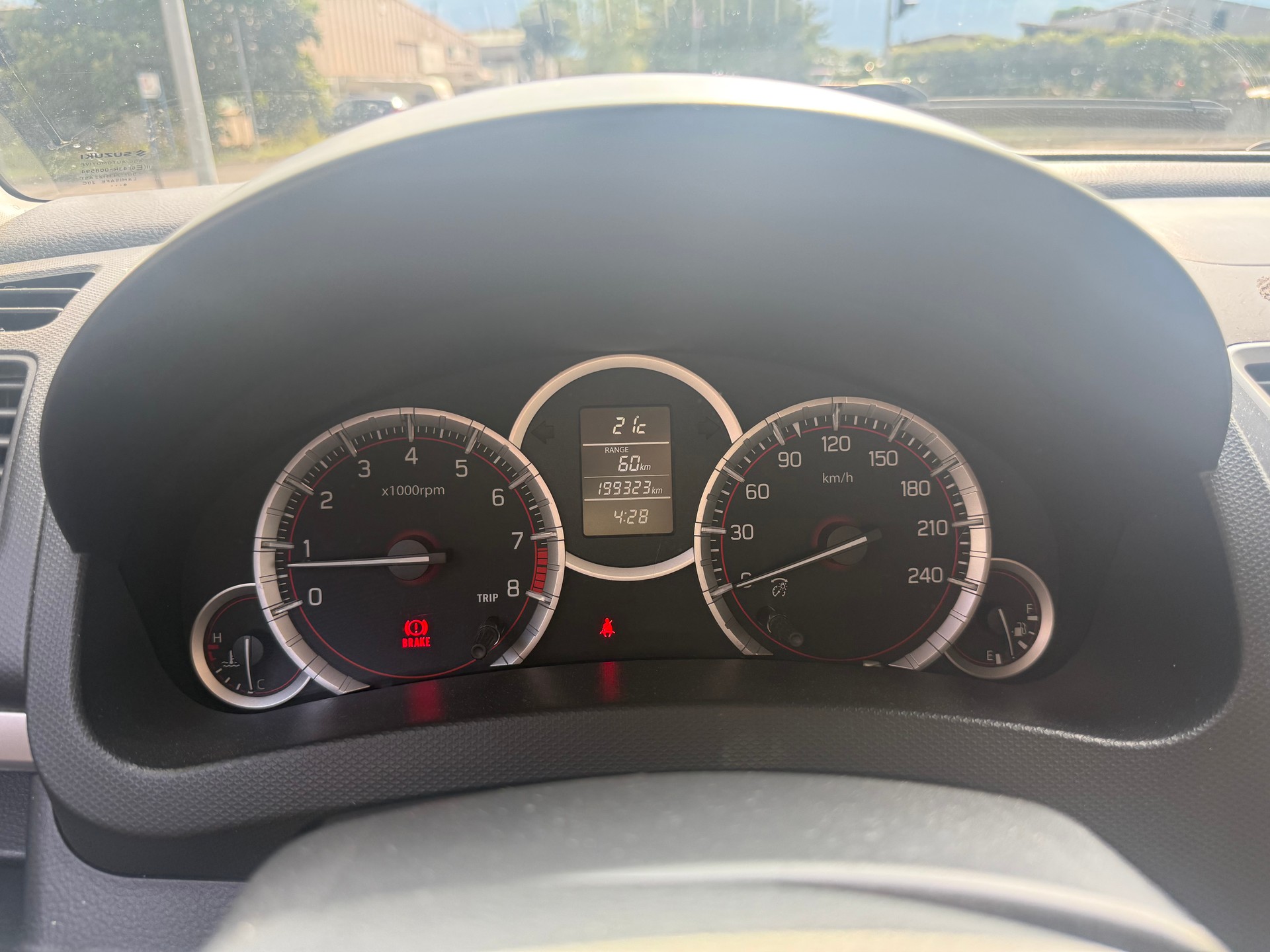 SUZUKI Swift 1.6i 16V Sport-image-5
