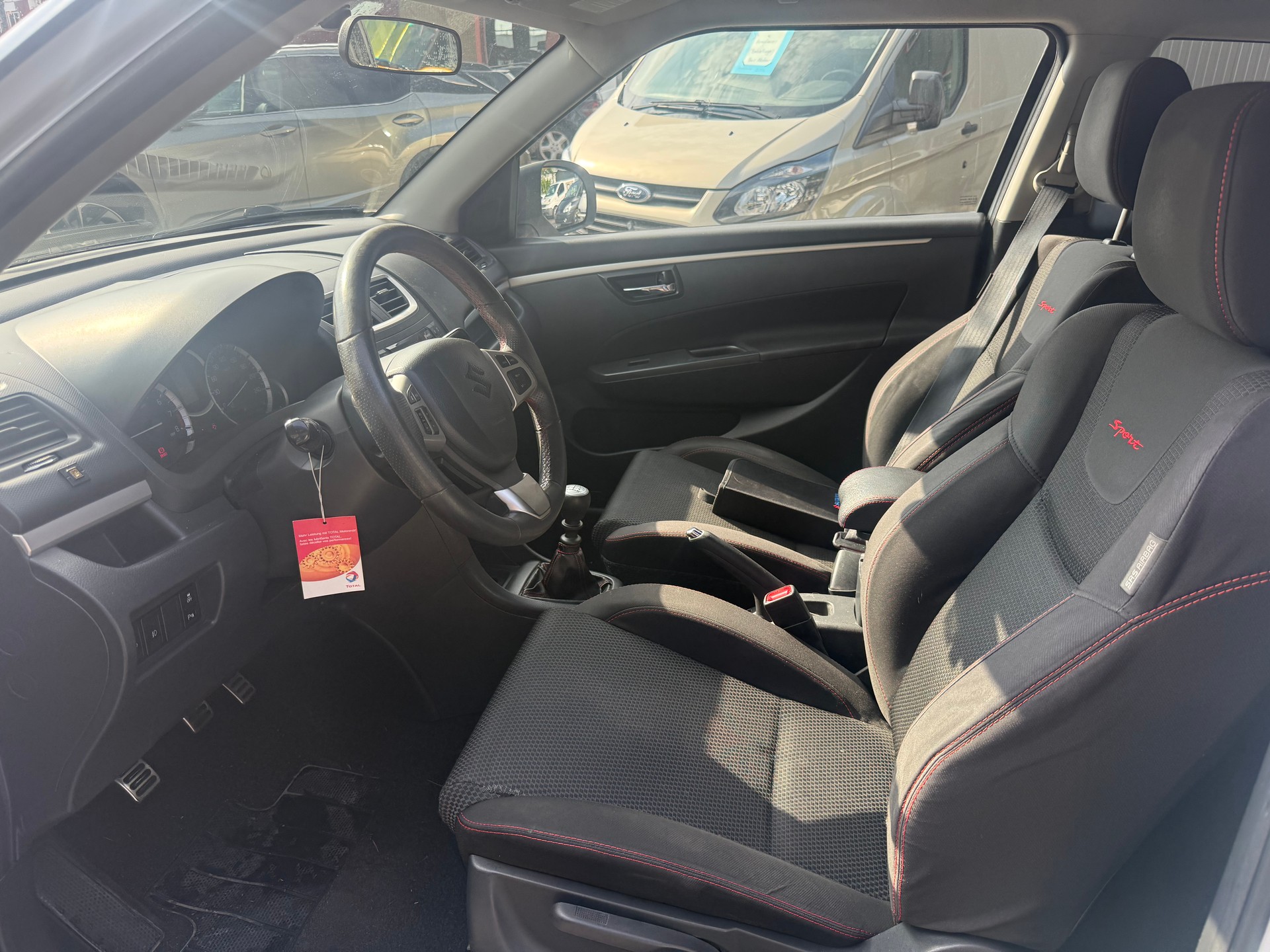 SUZUKI Swift 1.6i 16V Sport-image-4