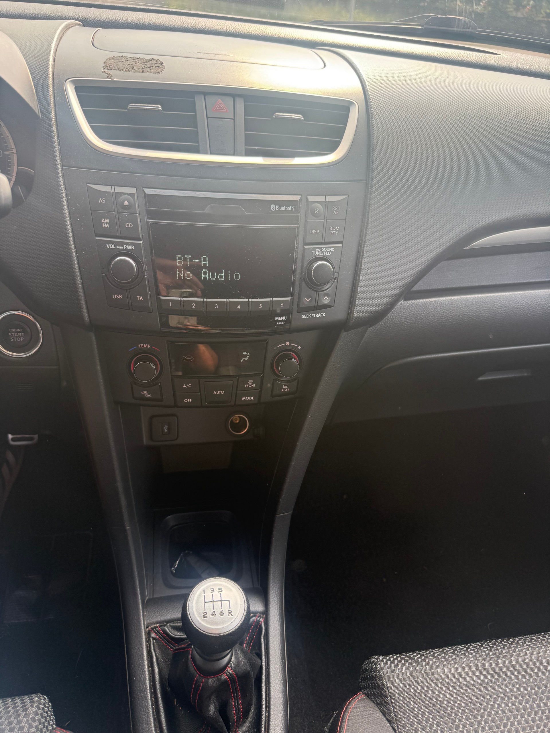 SUZUKI Swift 1.6i 16V Sport-image-6