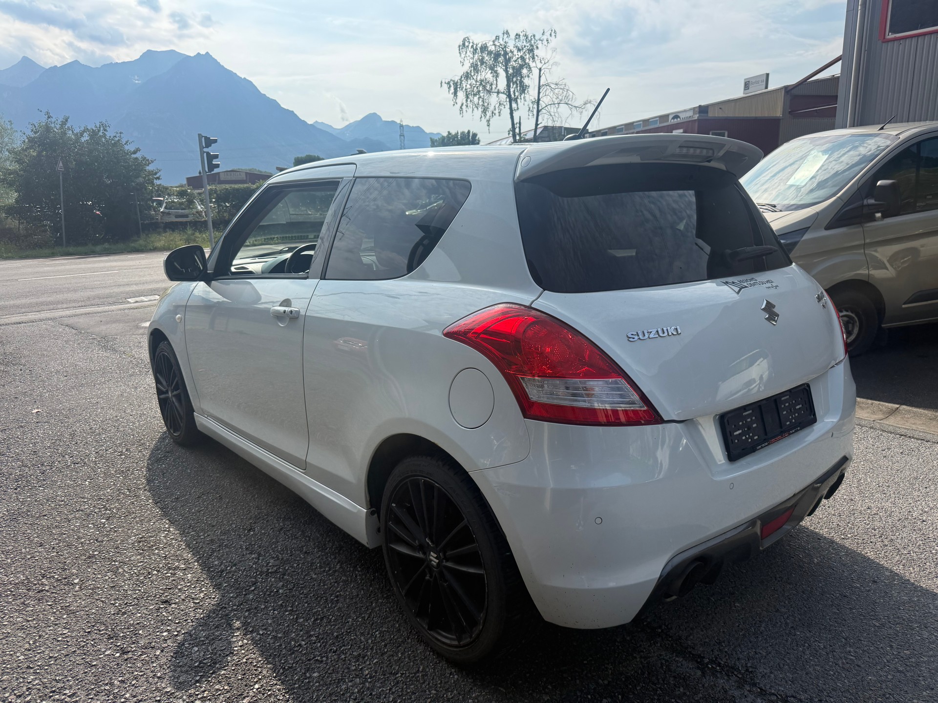 SUZUKI Swift 1.6i 16V Sport-image-3