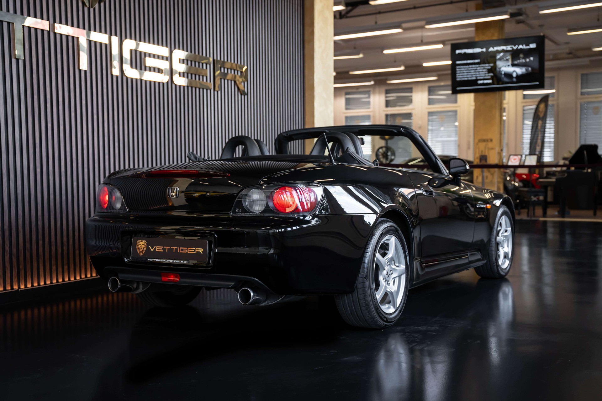 HONDA S2000-image-7