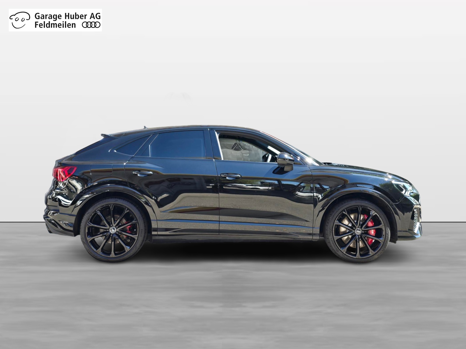 AUDI RS Q3 Sportback quattro S tronic-image-1