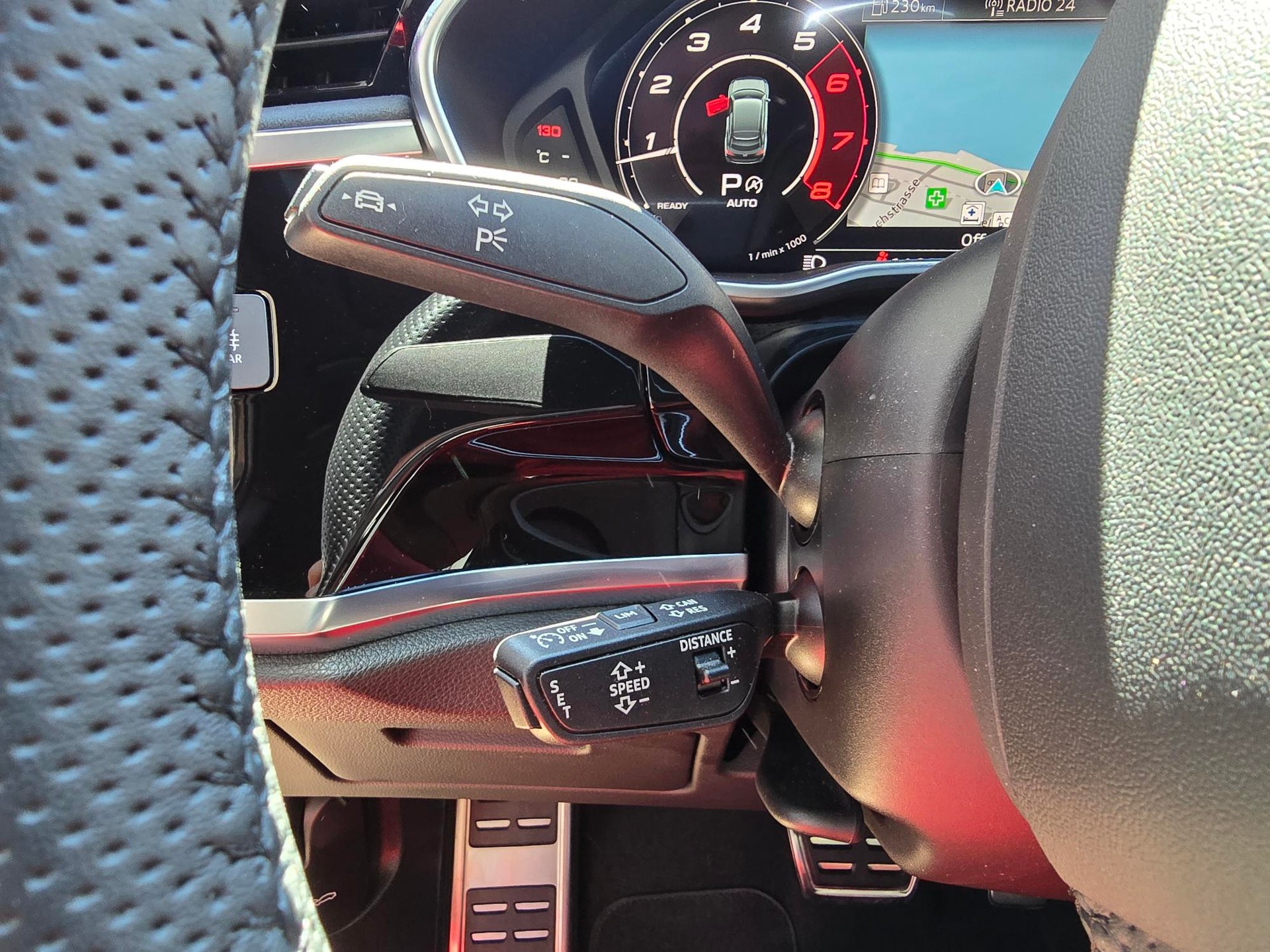 AUDI RS Q3 Sportback quattro S tronic-image-13