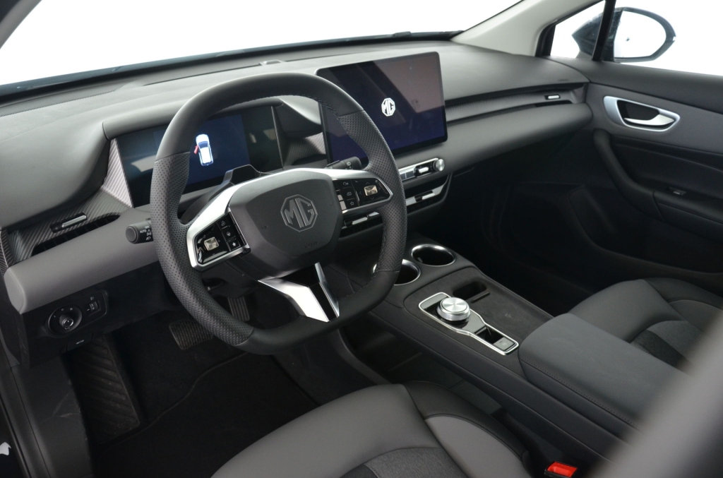 MG 4 EV 64kWh Premium Facelift-image-10