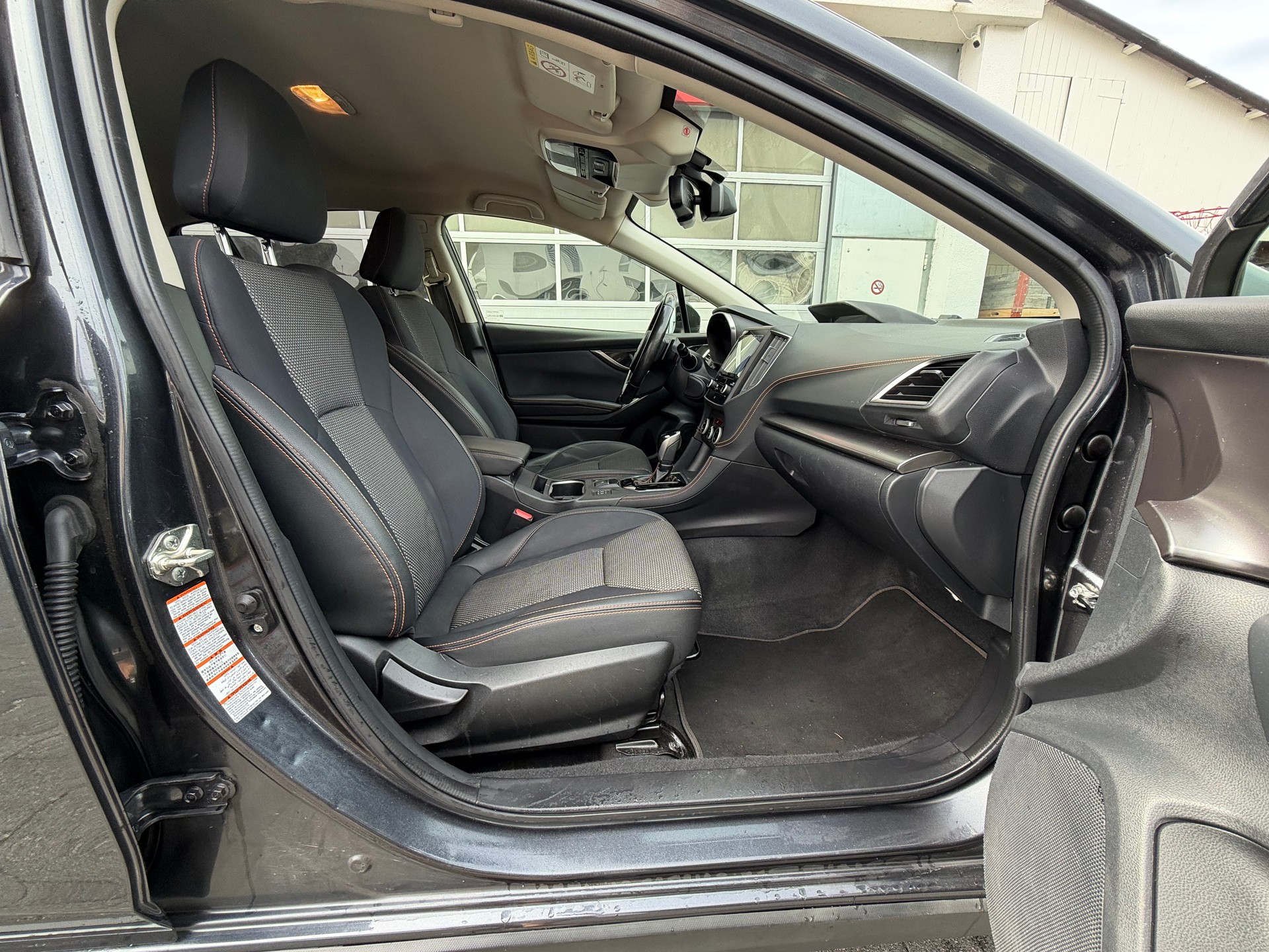 SUBARU XV 2.0 Swiss Plus AWD Lineartronic-image-9