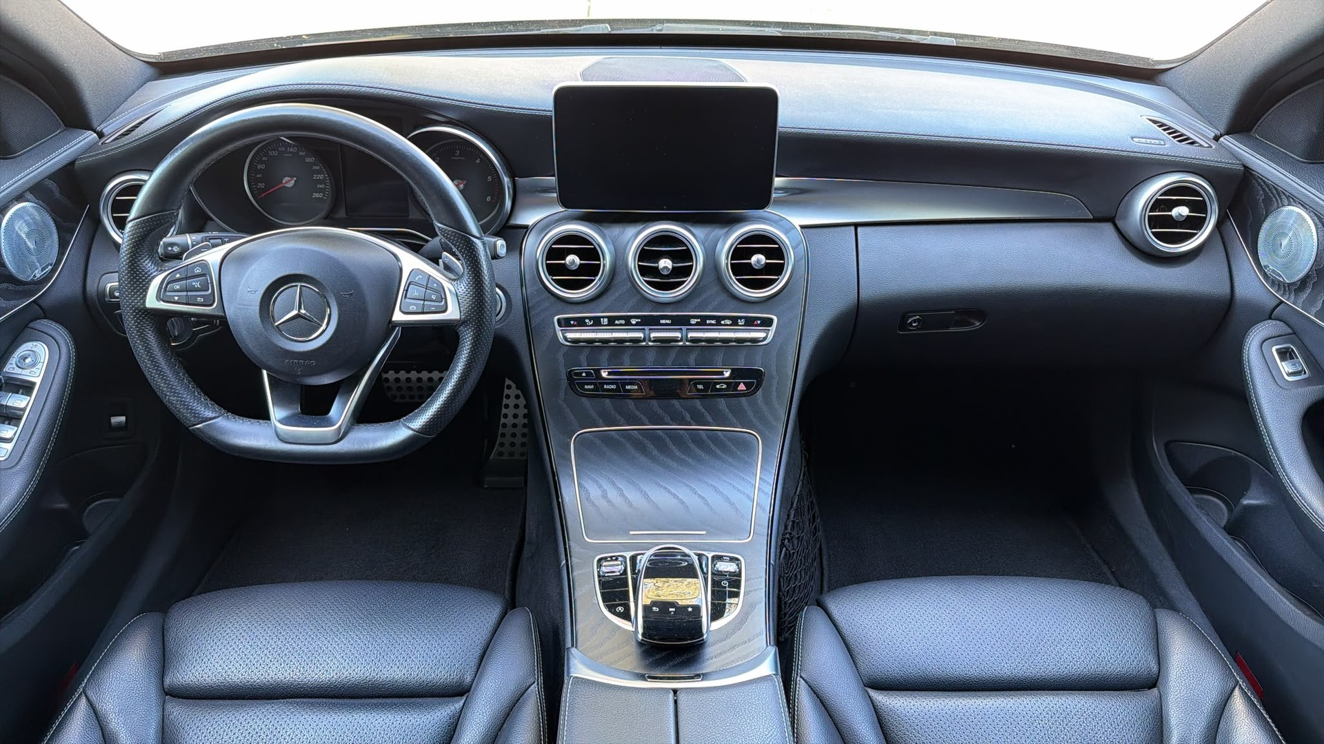 MERCEDES-BENZ C 250 d Swiss Star AMG Line 4Matic 9G-Tronic-image-13