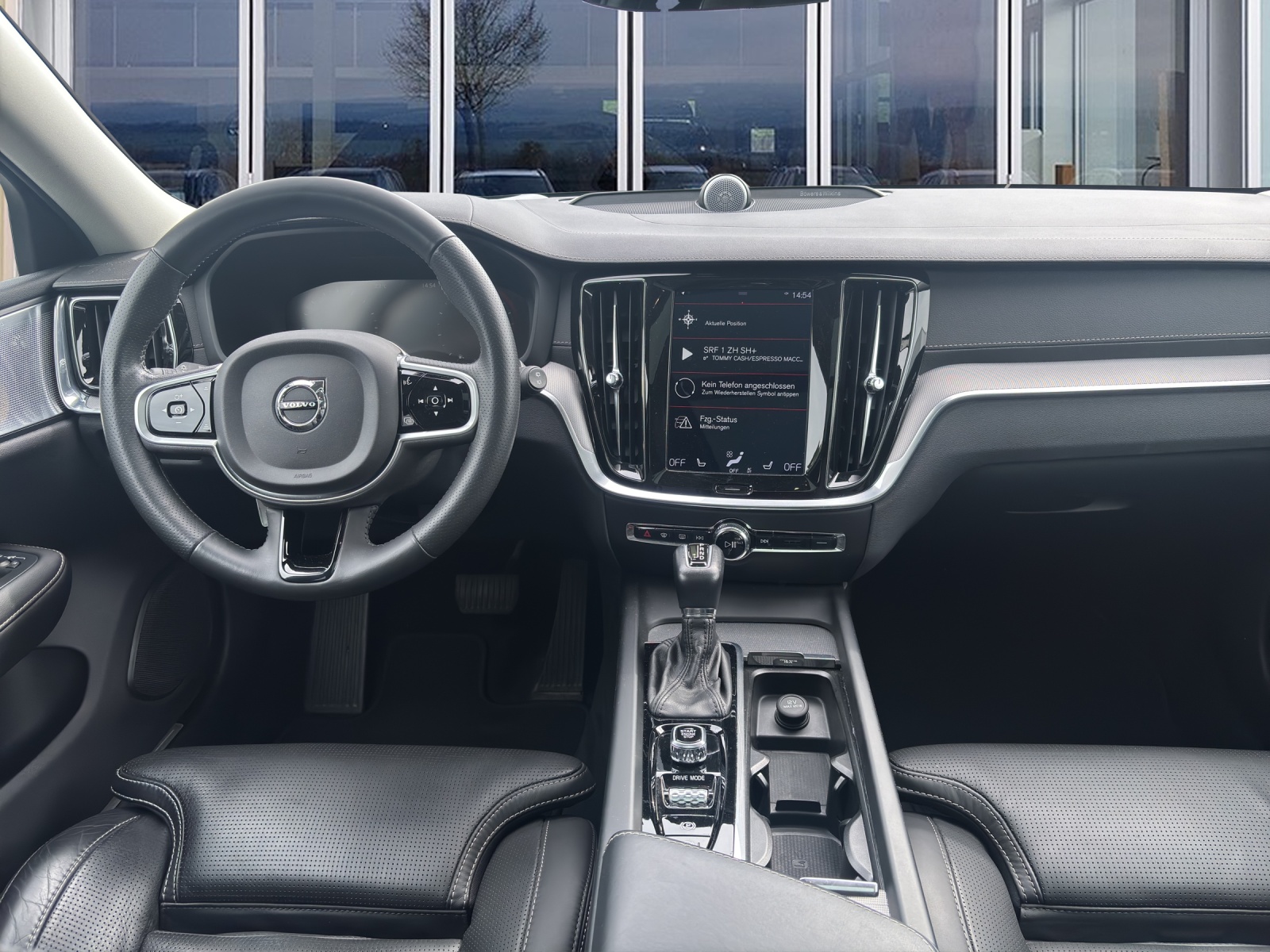 VOLVO V60 2.0 T6 Inscription AWD-image-9