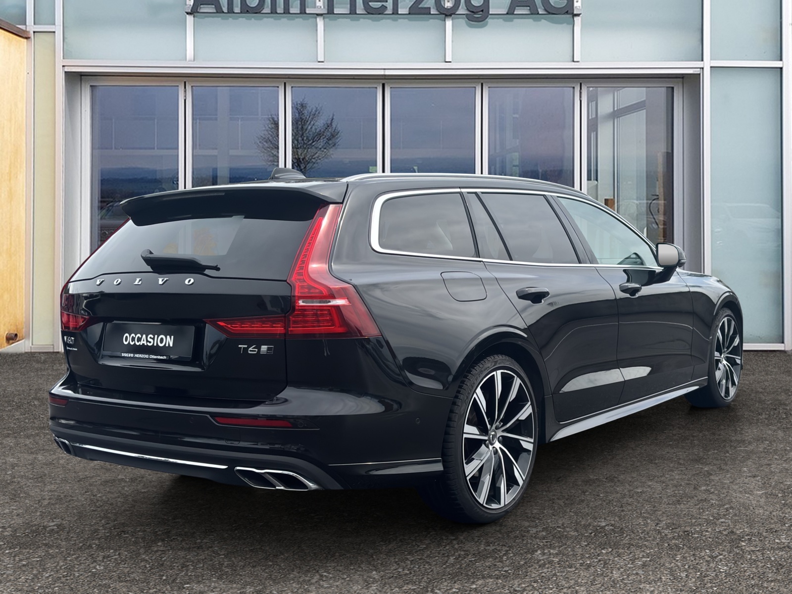 VOLVO V60 2.0 T6 Inscription AWD-image-3