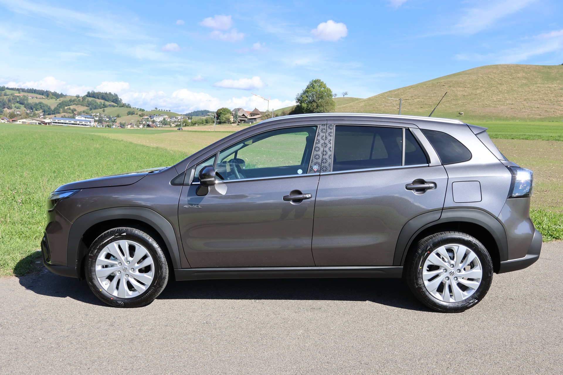 SUZUKI S-Cross 1.4T Piz Sulai 4WD Automatic-image-1