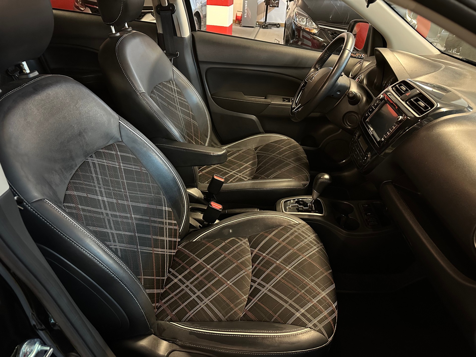 MITSUBISHI Space Star 1.2 Style CVT-image-6