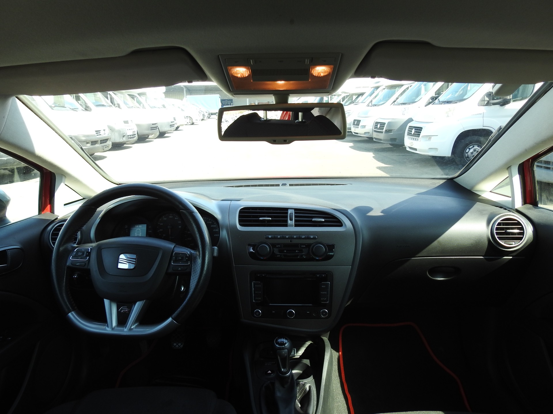SEAT Leon 1.8 TSI FR-image-15