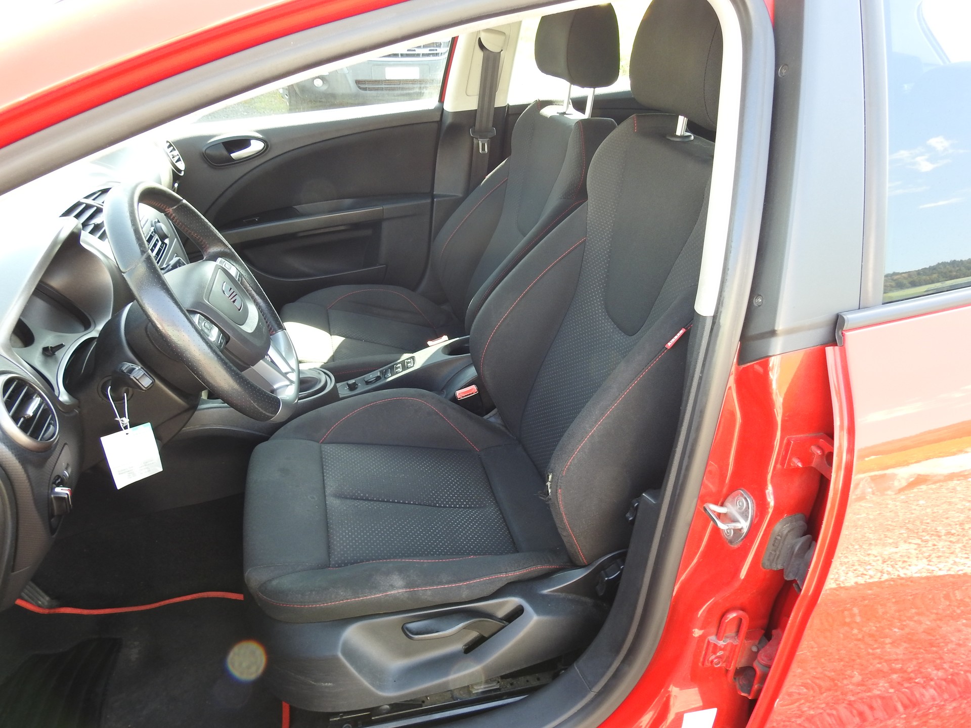SEAT Leon 1.8 TSI FR-image-12