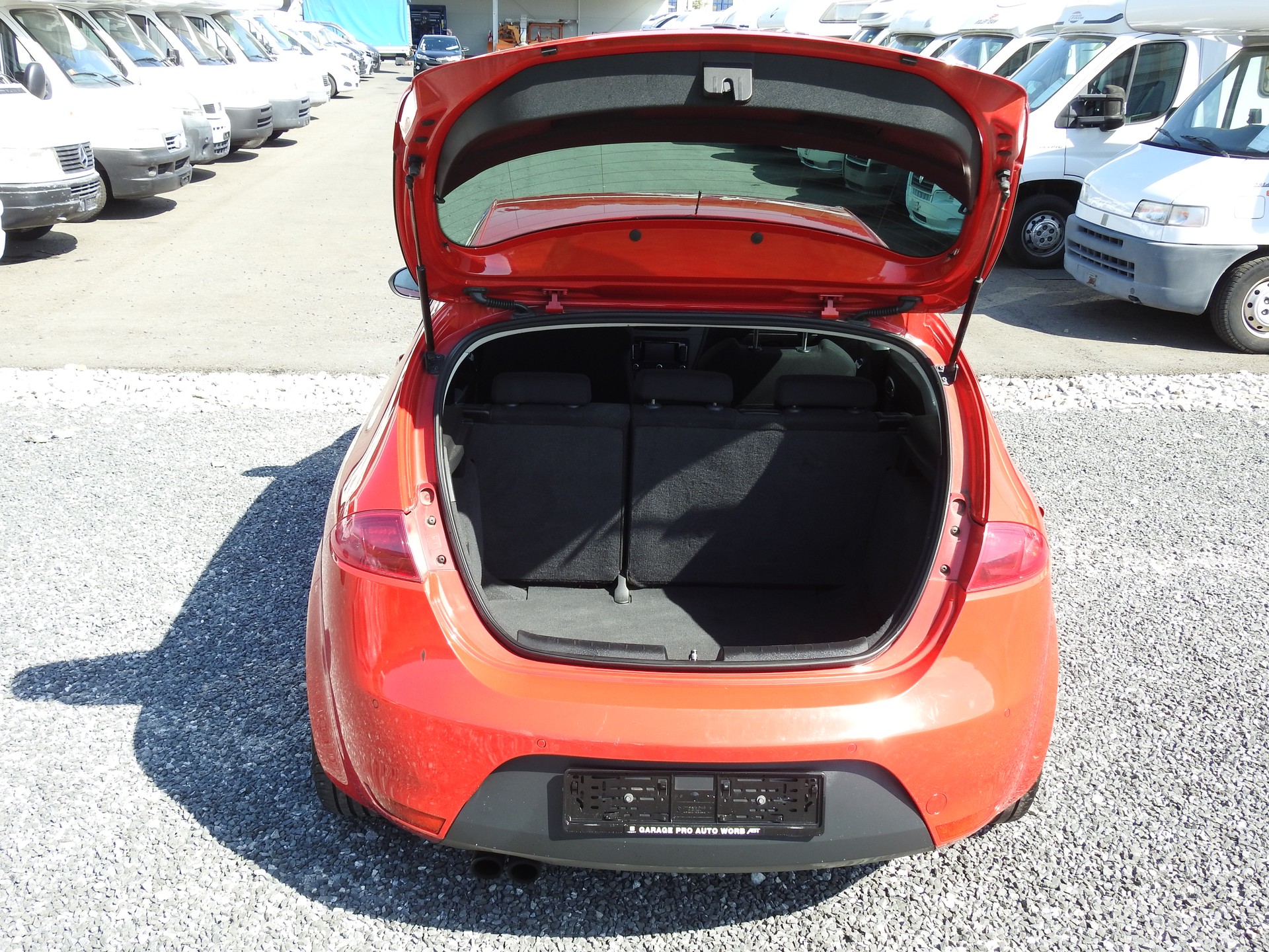 SEAT Leon 1.8 TSI FR-image-9