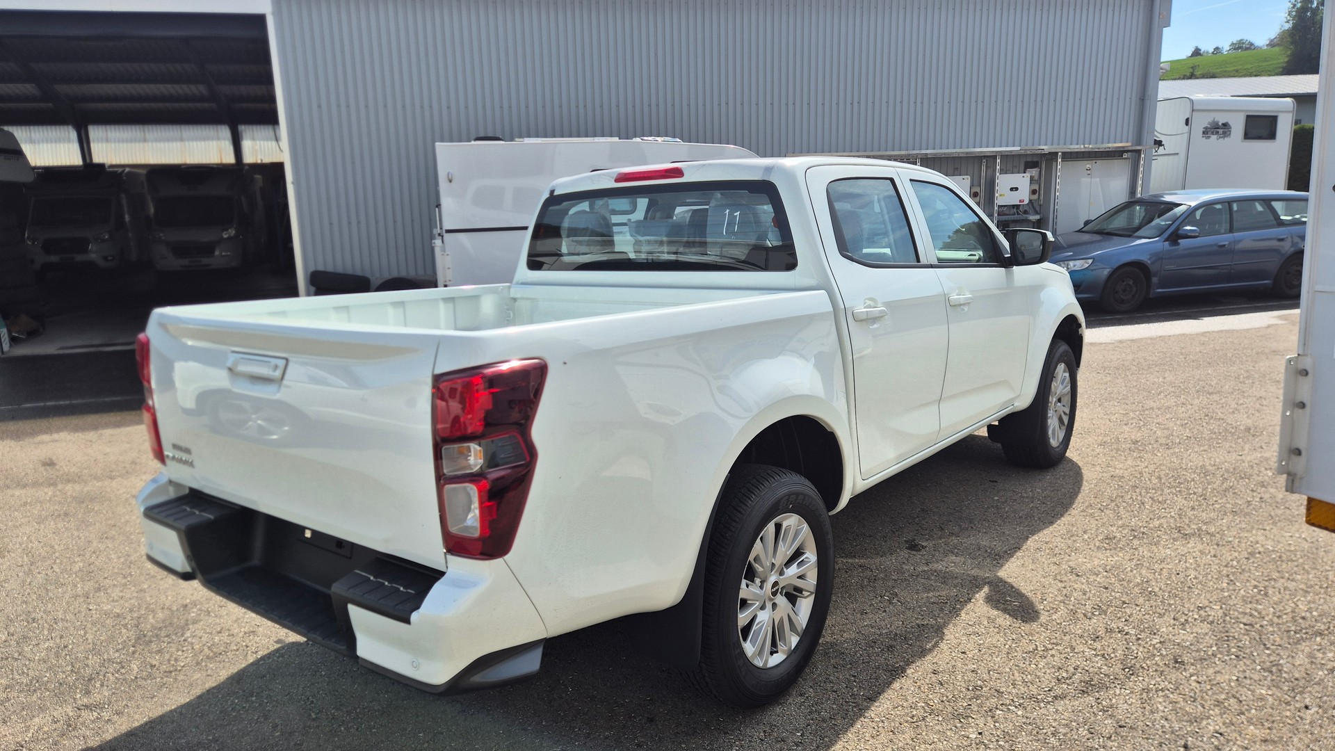 ISUZU BB+ 1.9 A-image-3