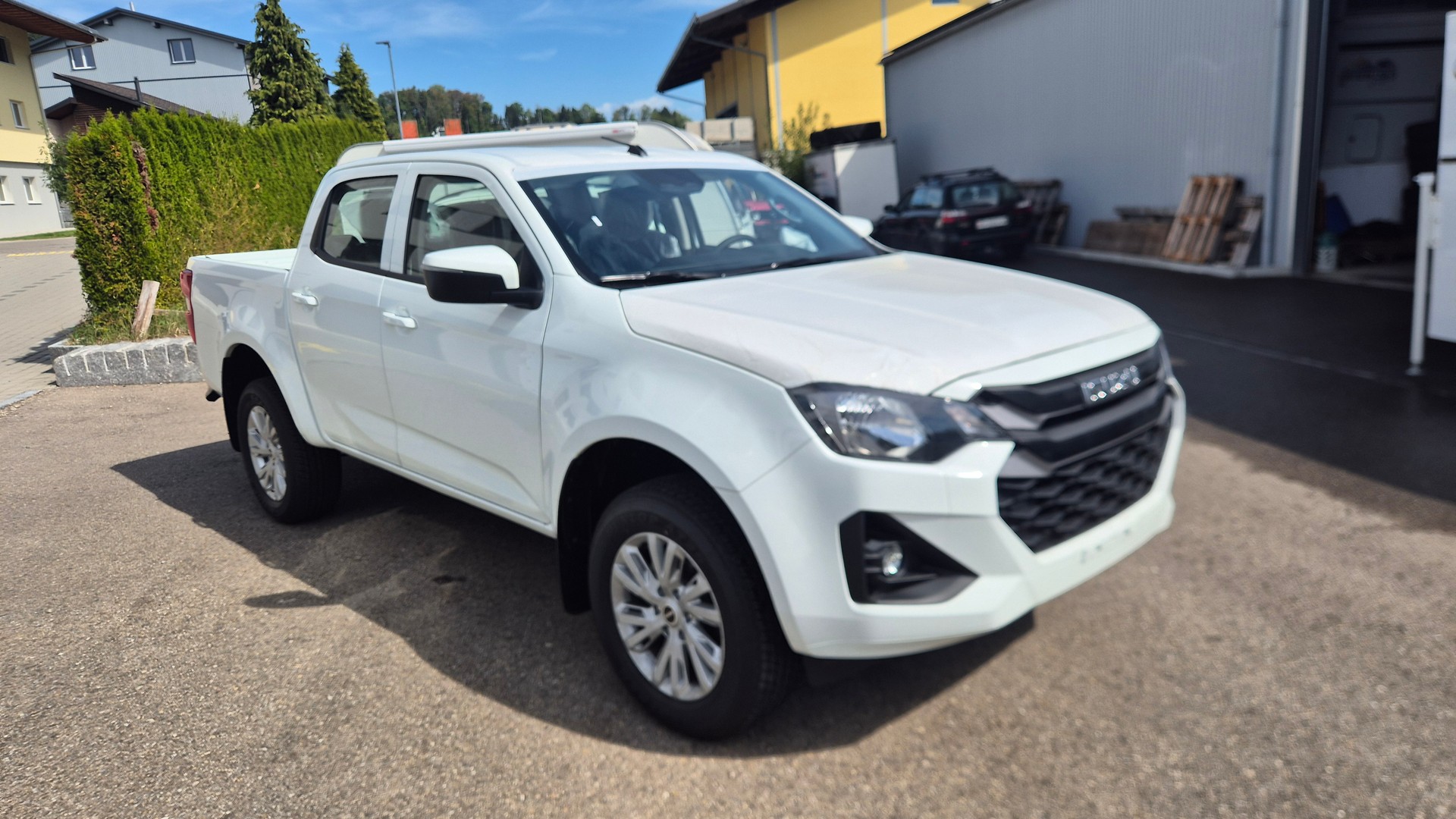 ISUZU BB+ 1.9 A-image-1