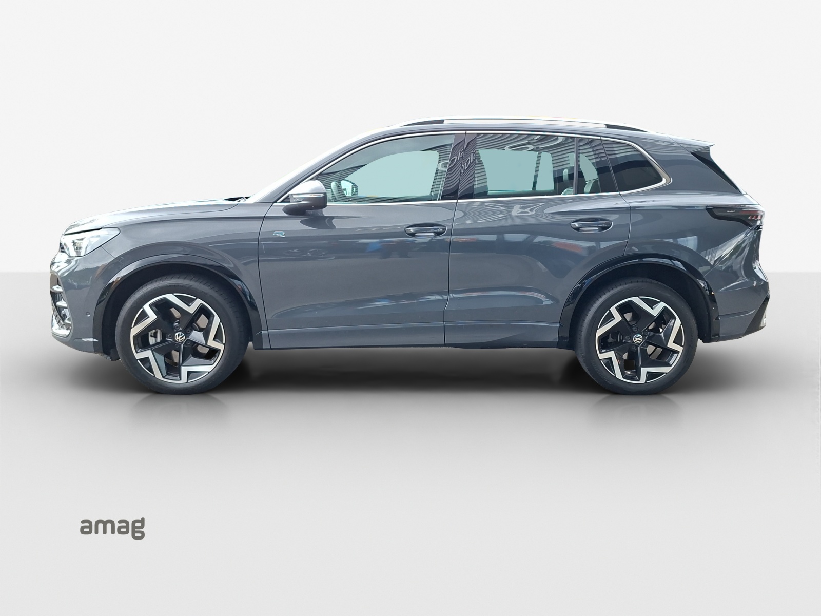 VW Tiguan 2.0 TSI DSG R-Line 4Motion-showroom-element-1