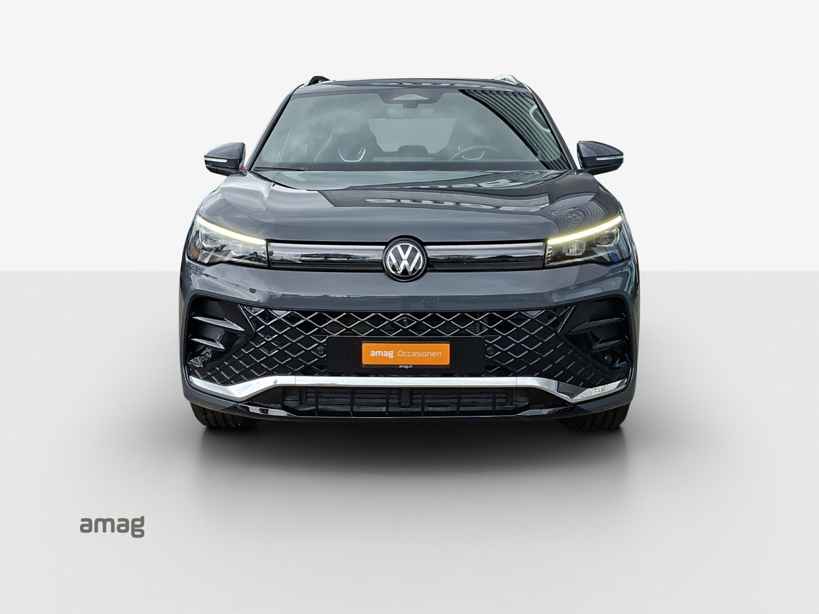 VW Tiguan 2.0 TSI DSG R-Line 4Motion-image-6
