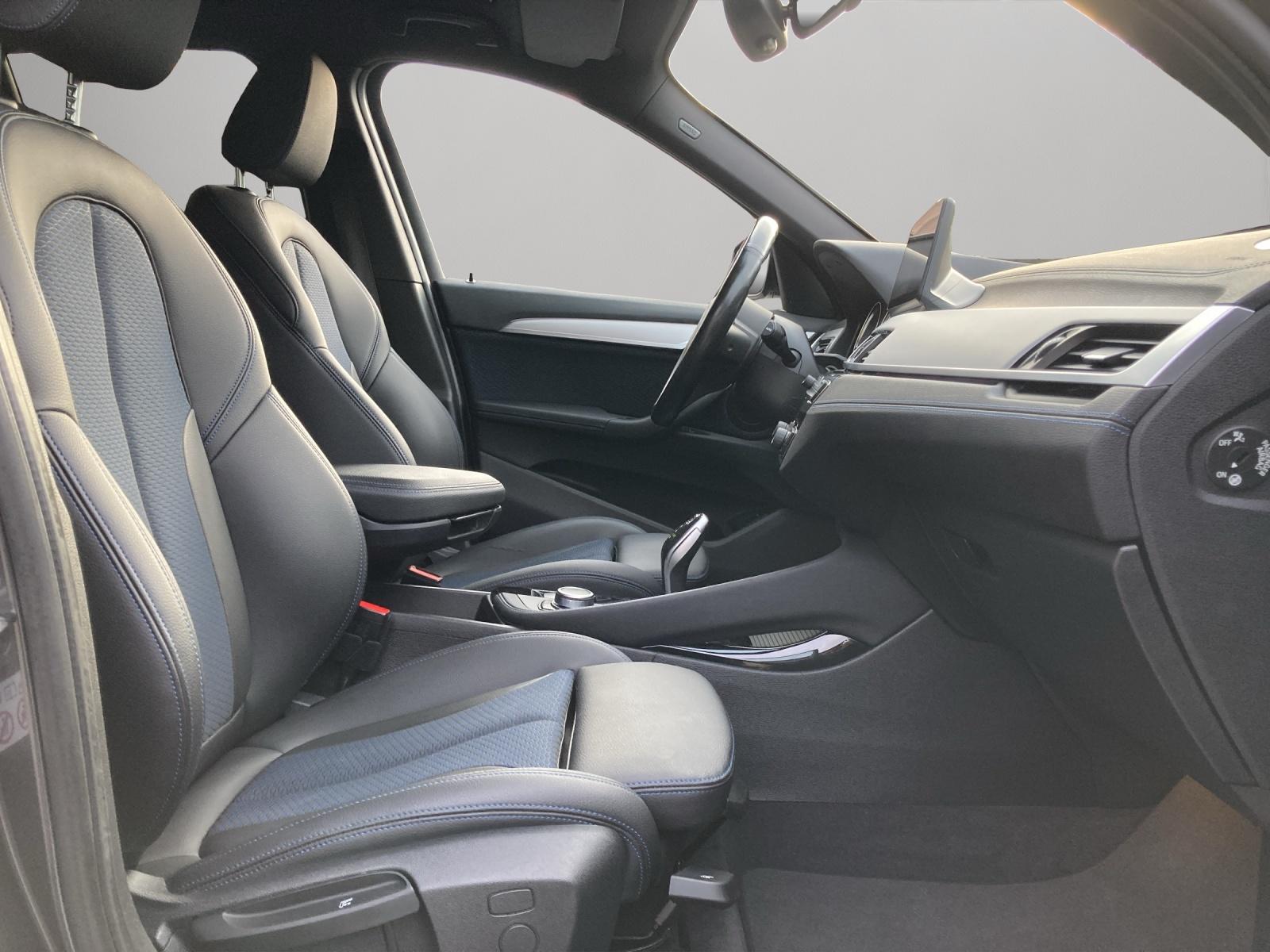 BMW X1 20d xDrive-image-10