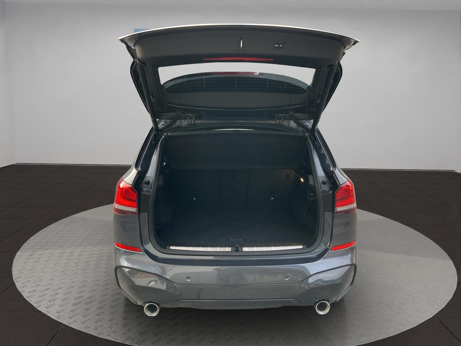 BMW X1 20d xDrive-image-16