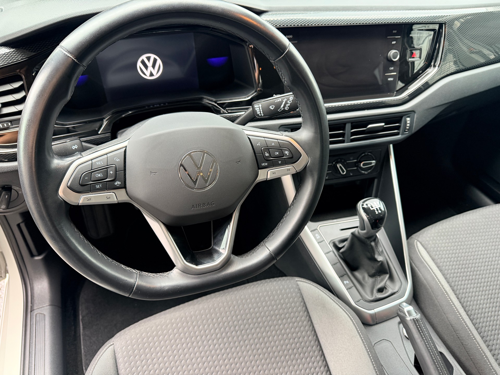 VW Polo 1.0 TSI Life Ascot Grey. CH-Fahrzeug 5 Gang.-image-10