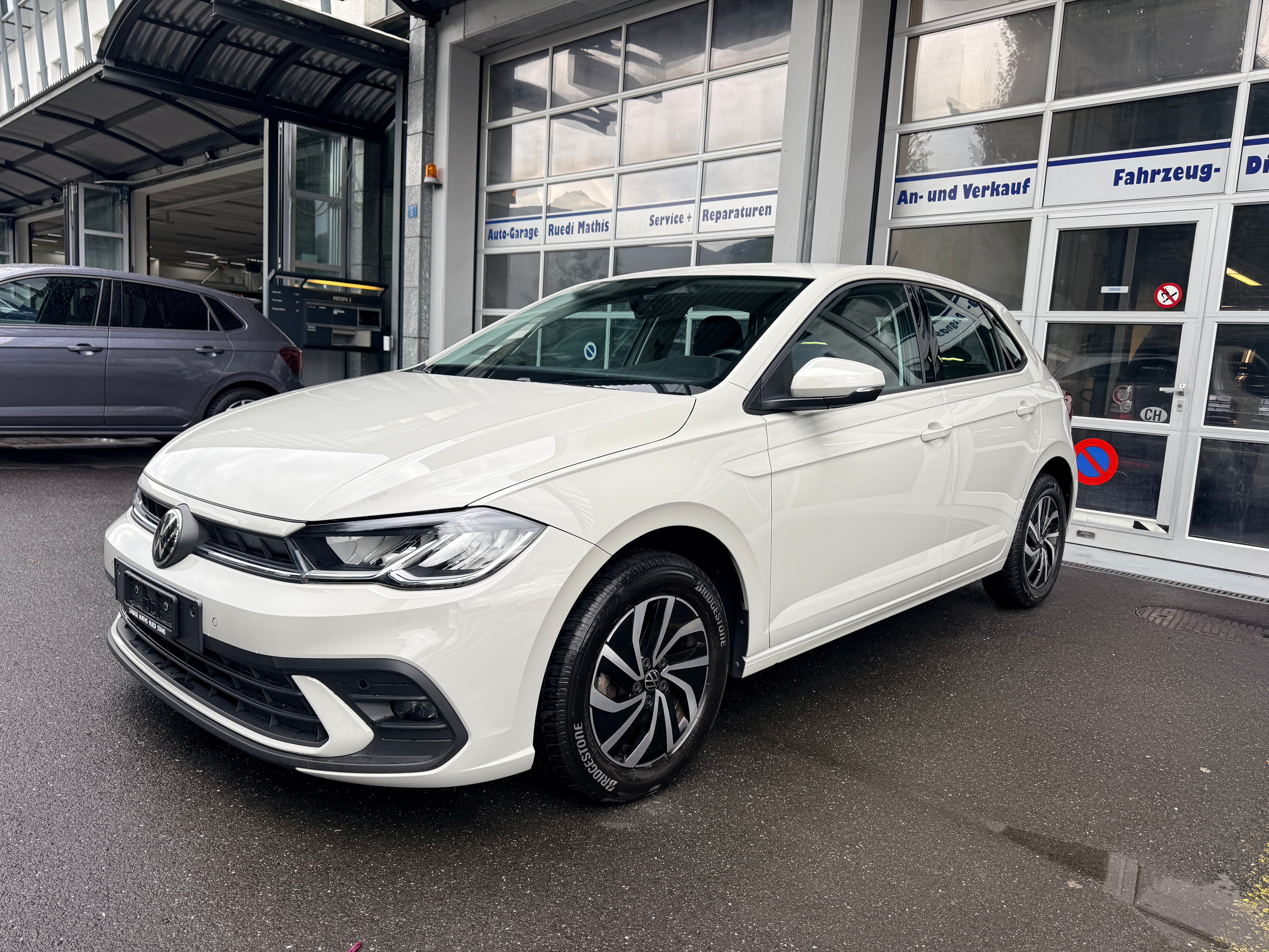Car photo