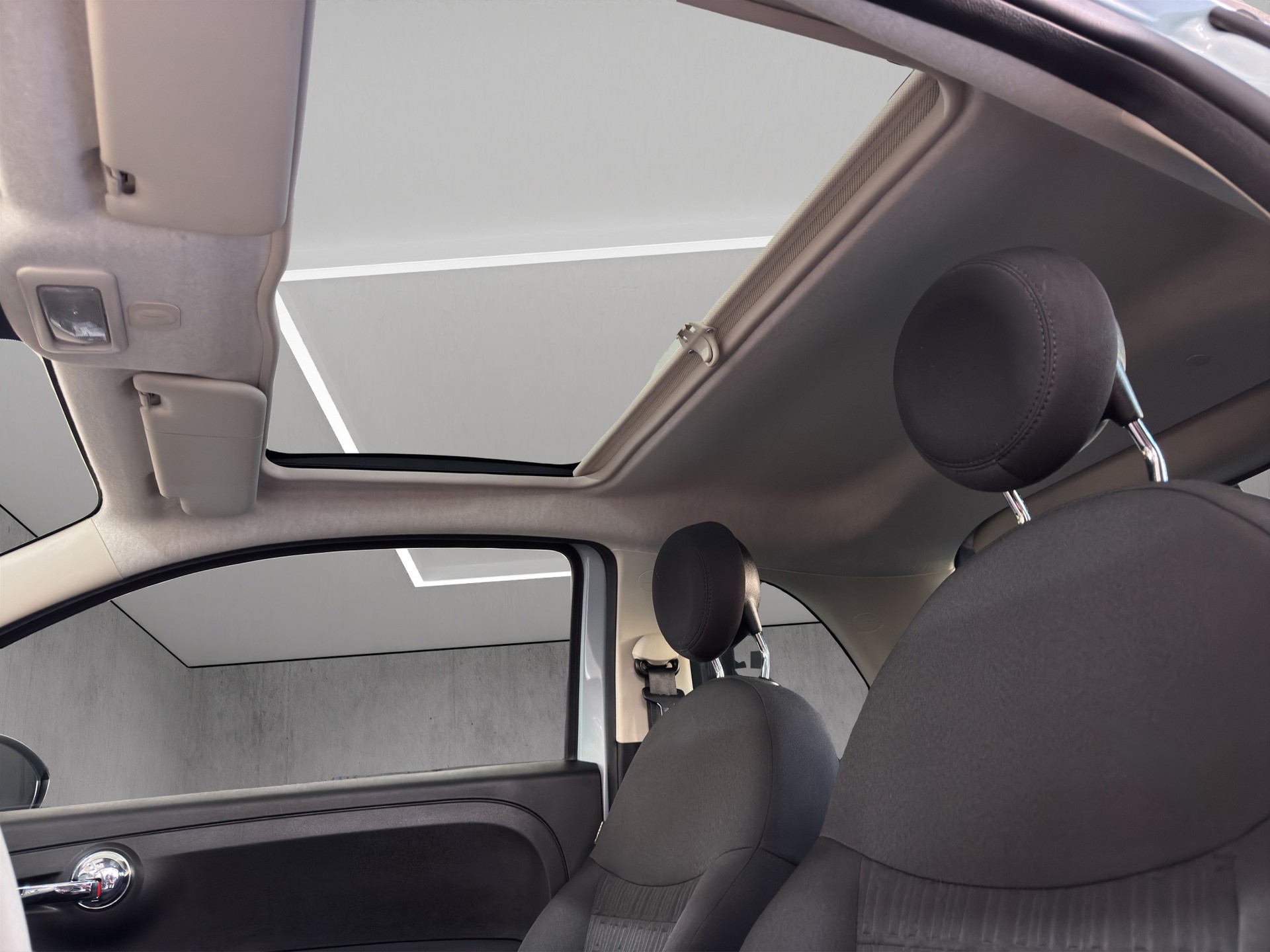 FIAT 500 1.0 MildHybrid Dolcevita "Panodach-Klimaautomat"-image-8