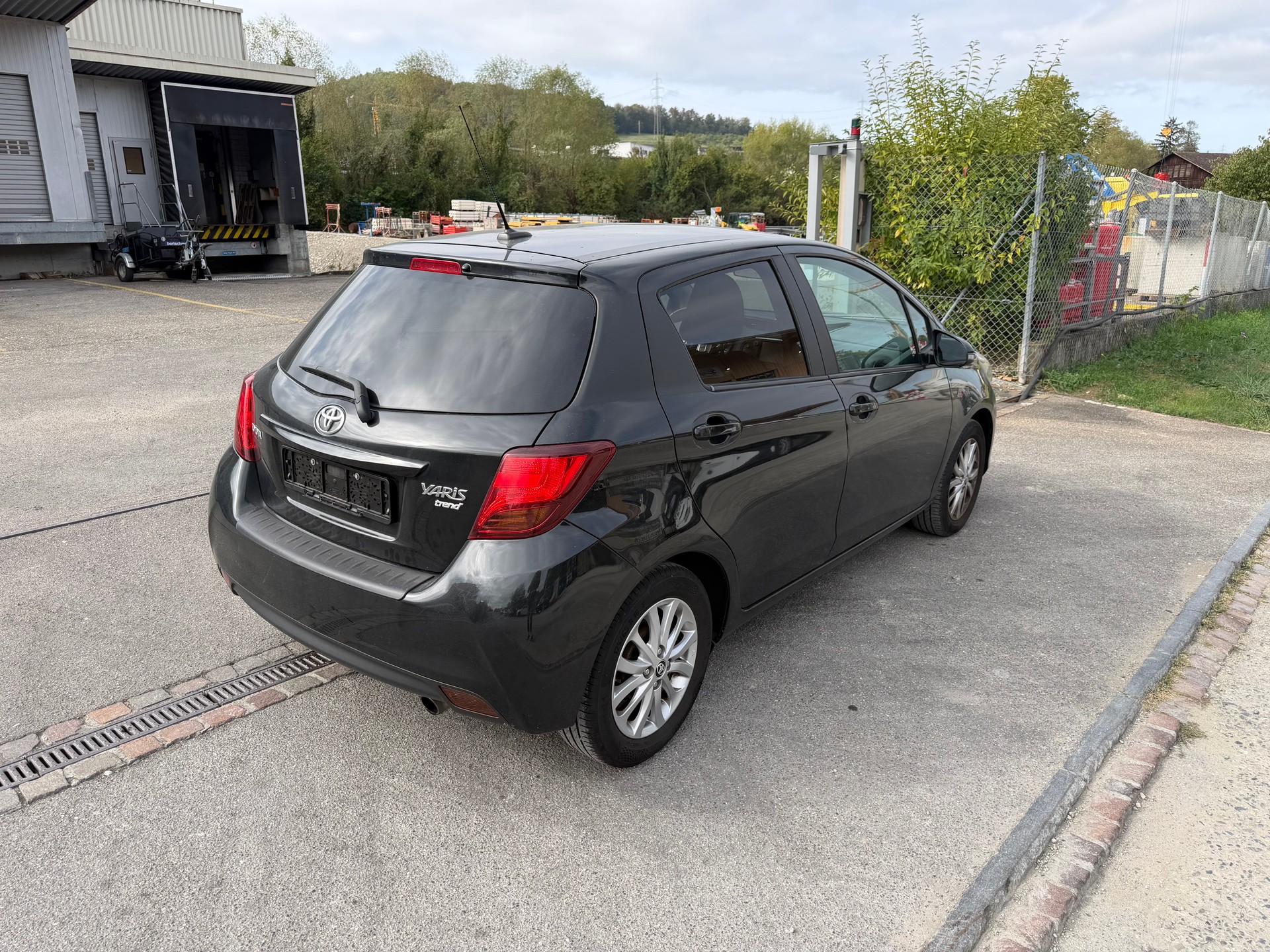 TOYOTA Yaris 1.33 Trend-image-2