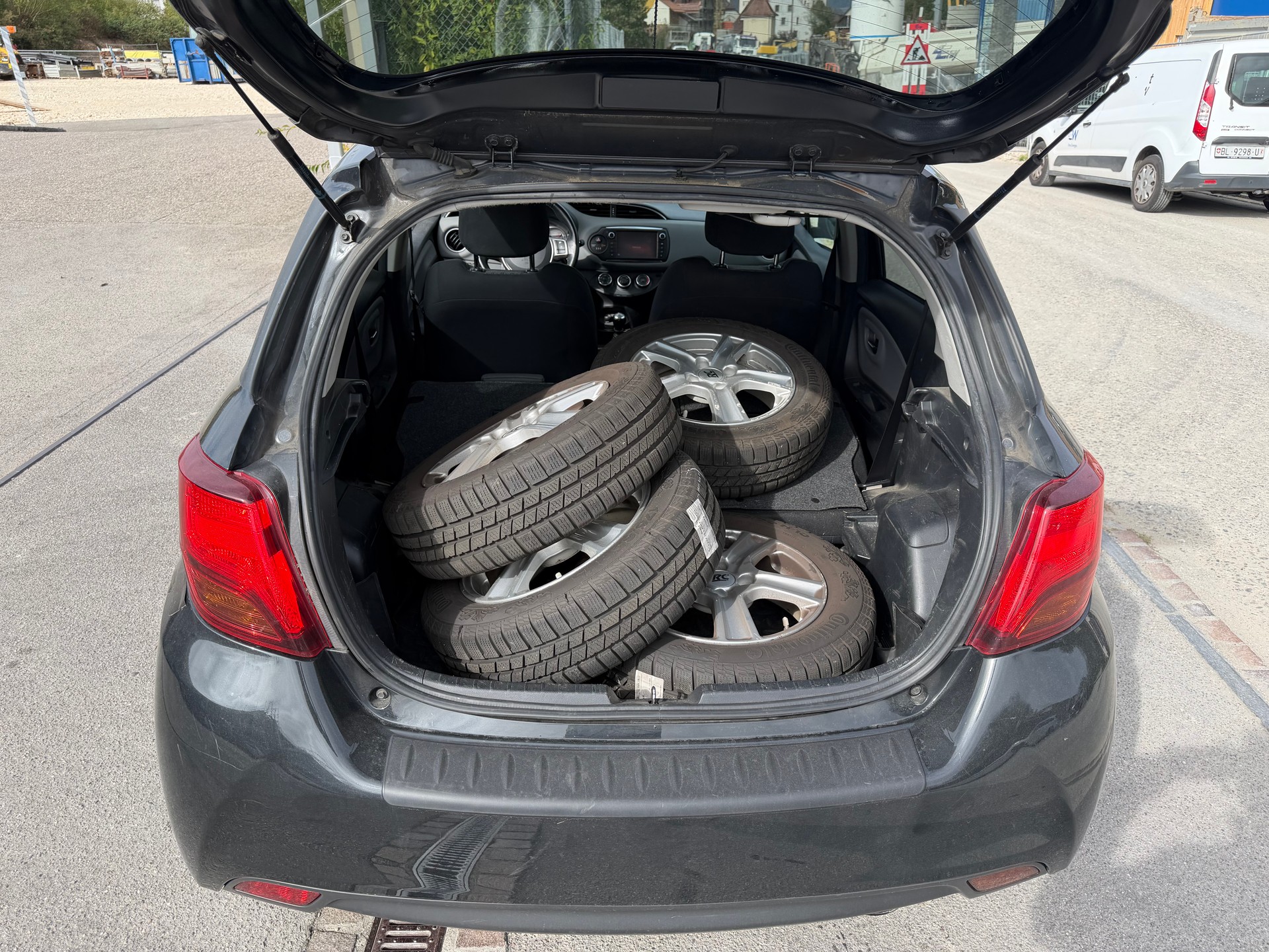 TOYOTA Yaris 1.33 Trend-image-8