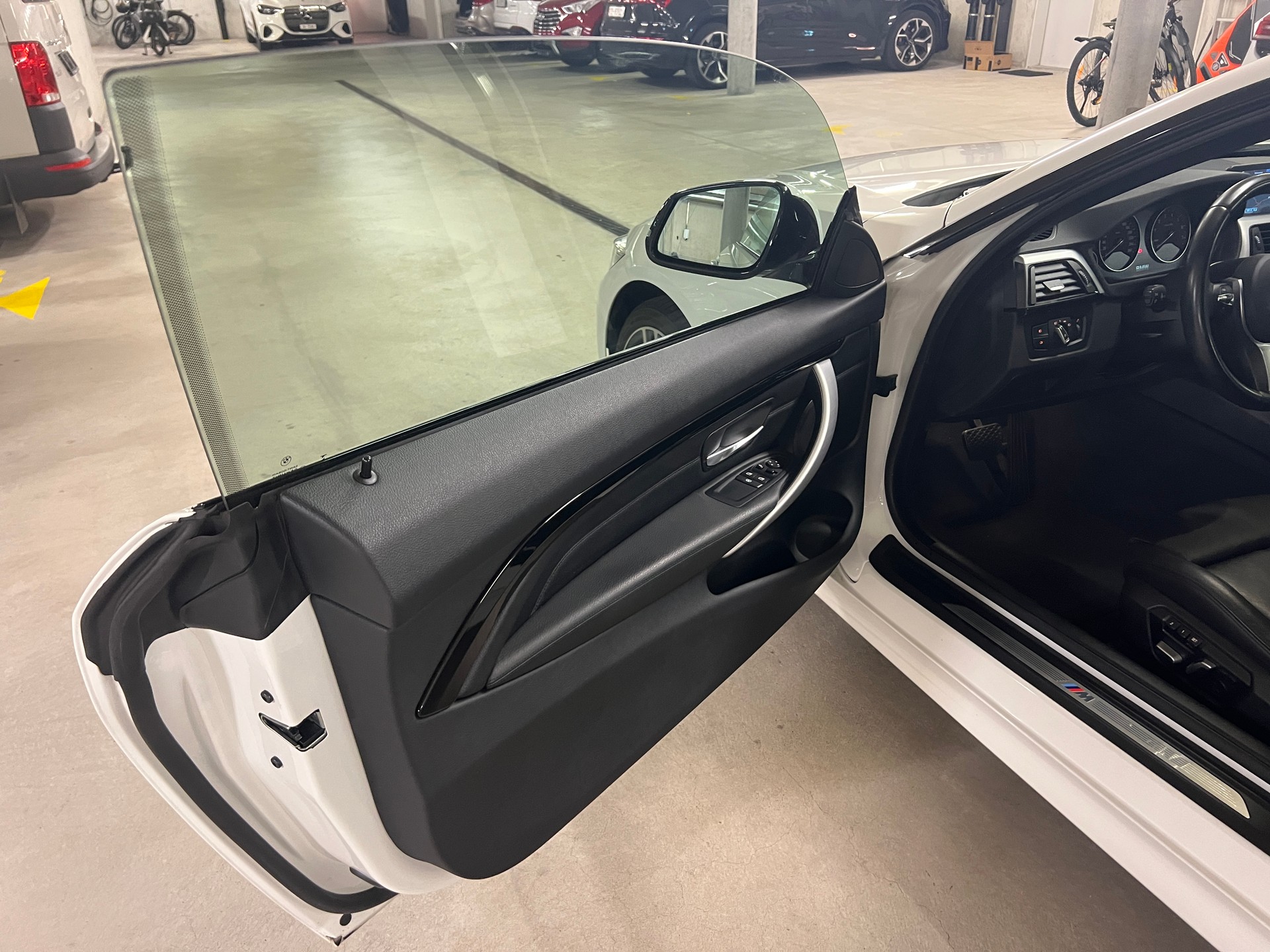 BMW 435i xDrive-image-12