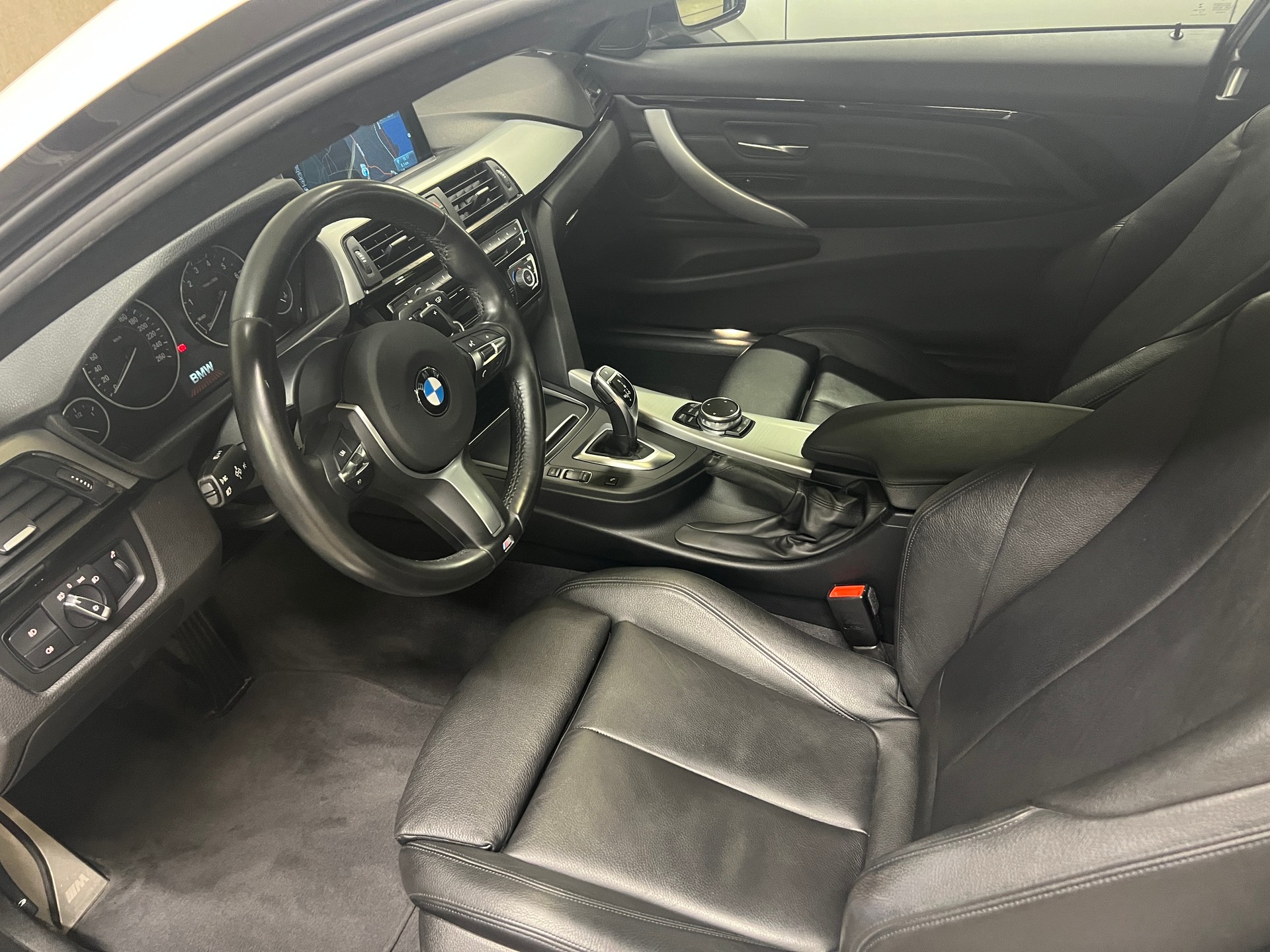 BMW 435i xDrive-image-4