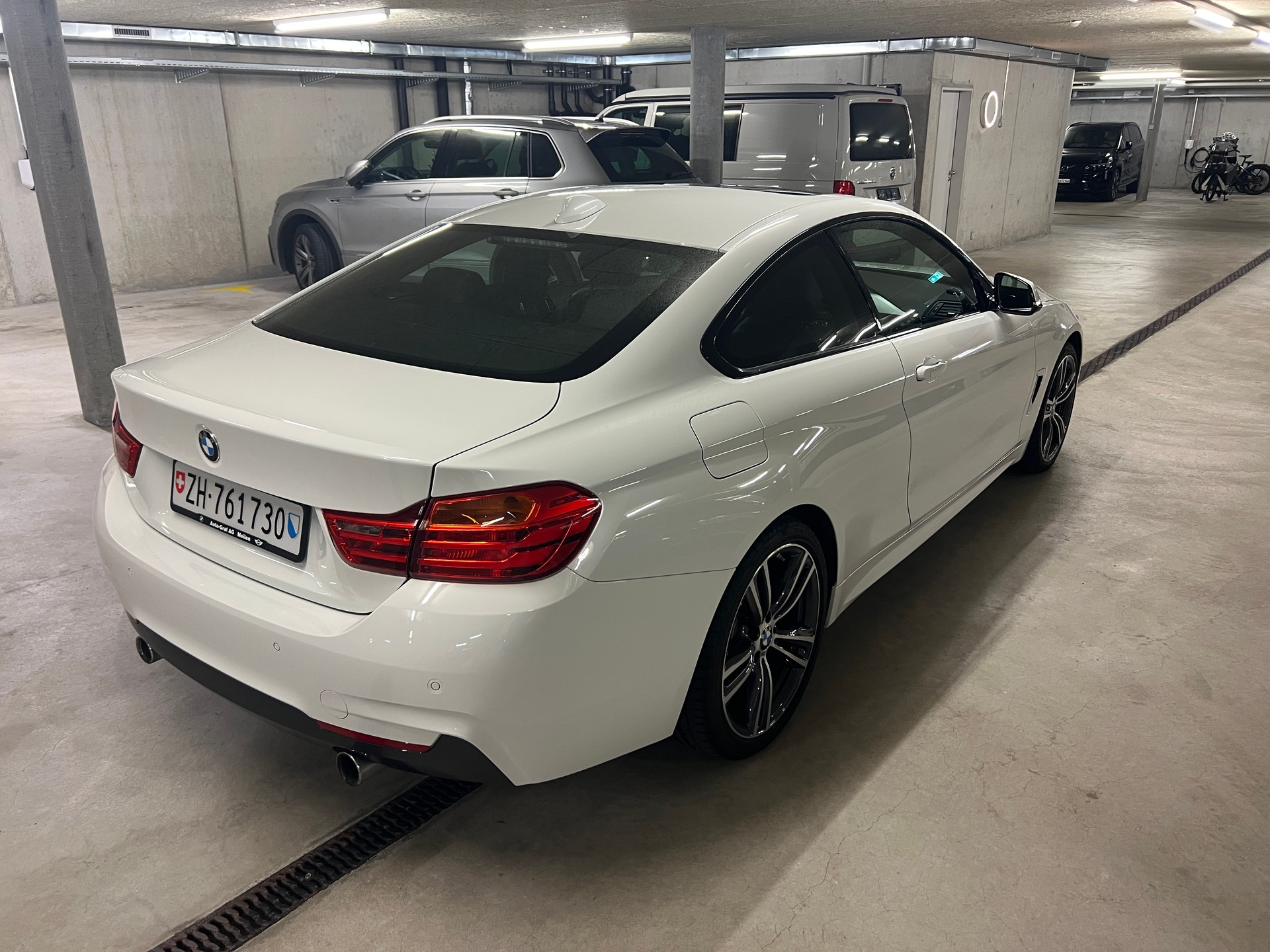 BMW 435i xDrive-image-11