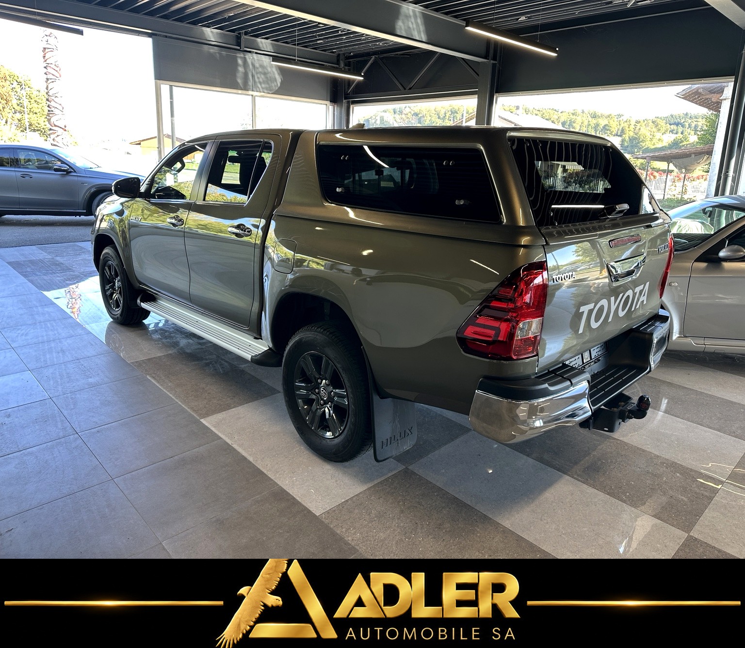 TOYOTA Hilux 2.8d MHEV Style Double Cab 4x4-image-3