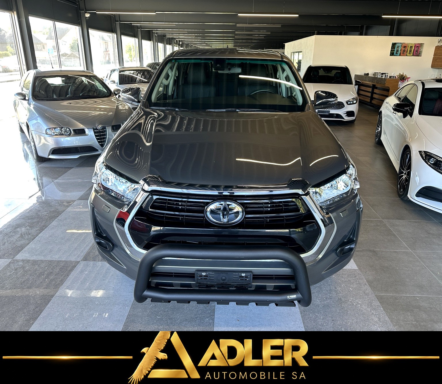 TOYOTA Hilux 2.8d MHEV Style Double Cab 4x4-image-4