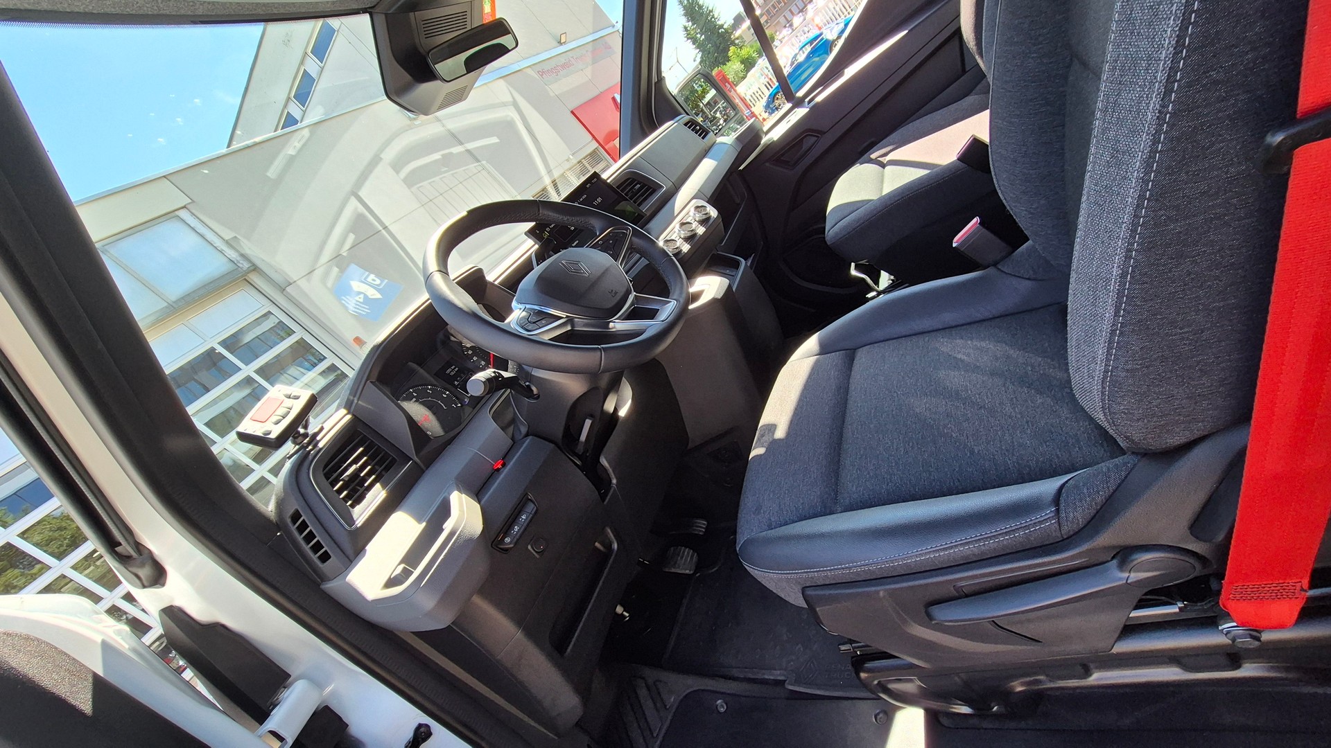 RENAULT Master Kühlkoffer/HB-image-9