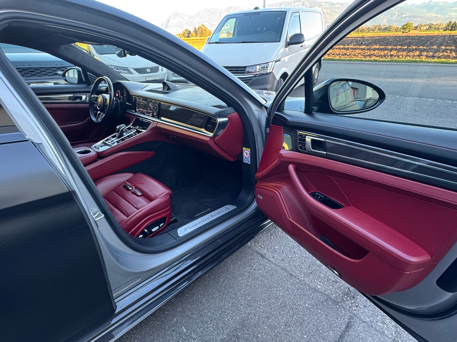 PORSCHE Panamera Turbo S E-Hybrid PDK-image-14