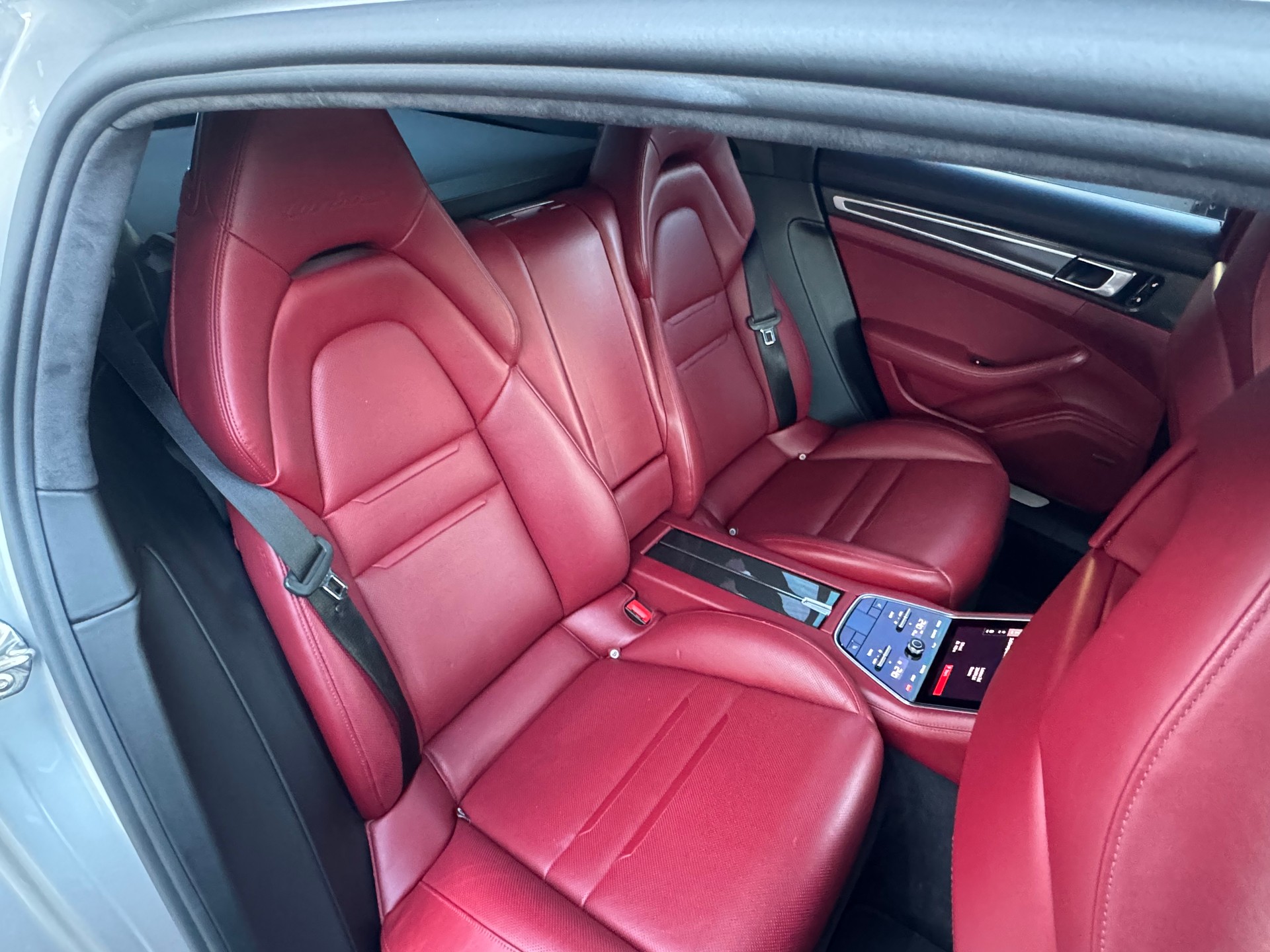 PORSCHE Panamera Turbo S E-Hybrid PDK-image-18