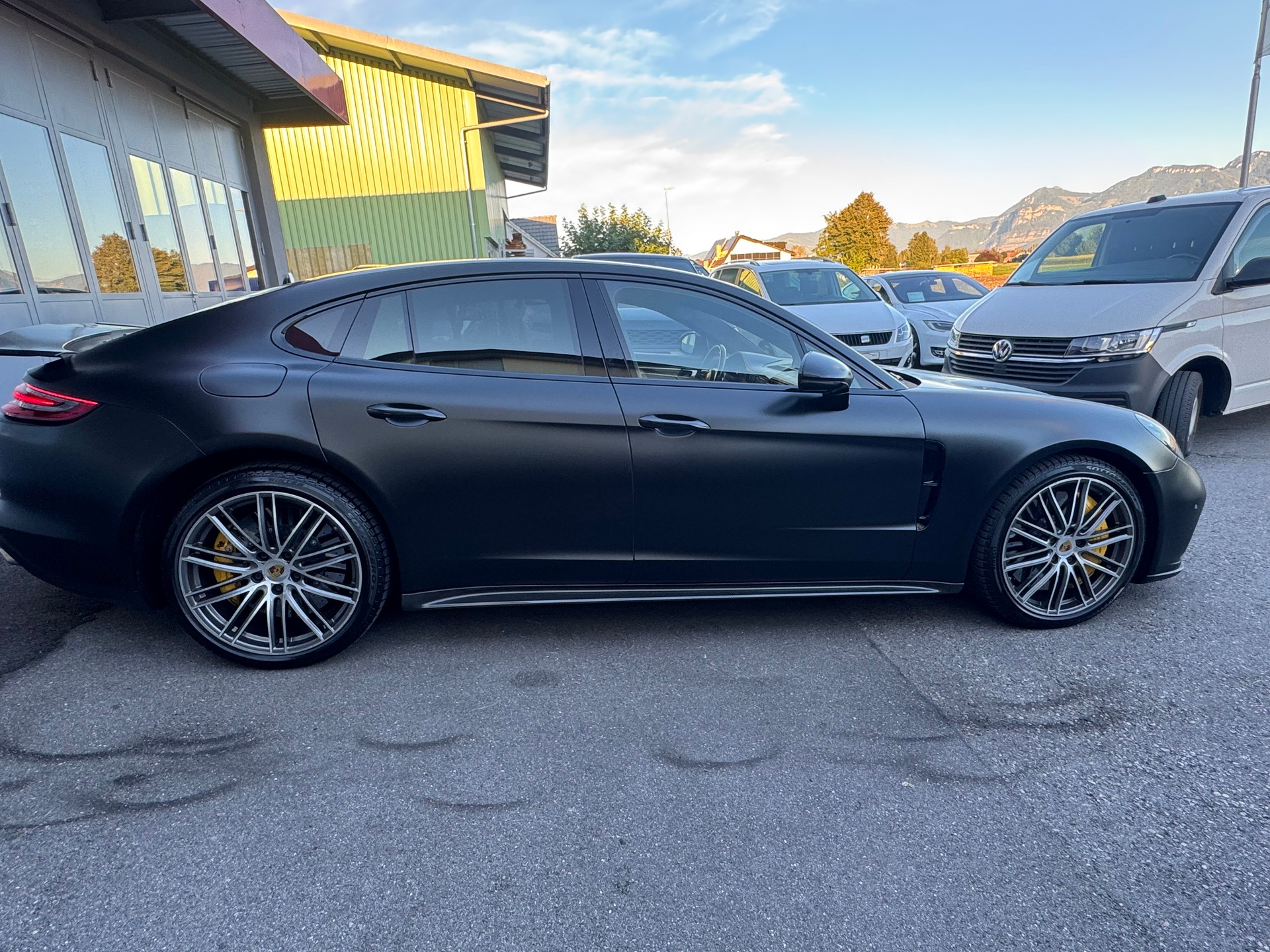 PORSCHE Panamera Turbo S E-Hybrid PDK-image-12